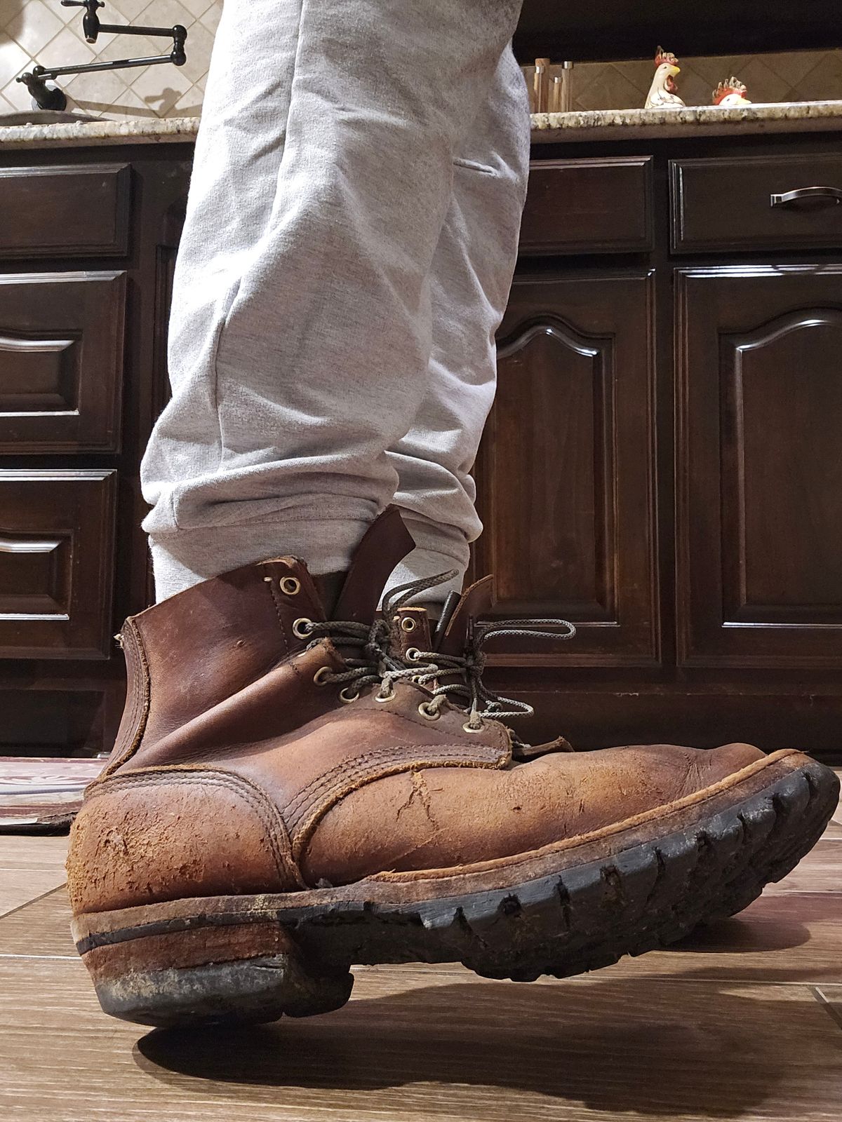 Photo by arriaga214 on January 8, 2024 of the JK Boots Superduty in Seidel Redwood Oil Tan.