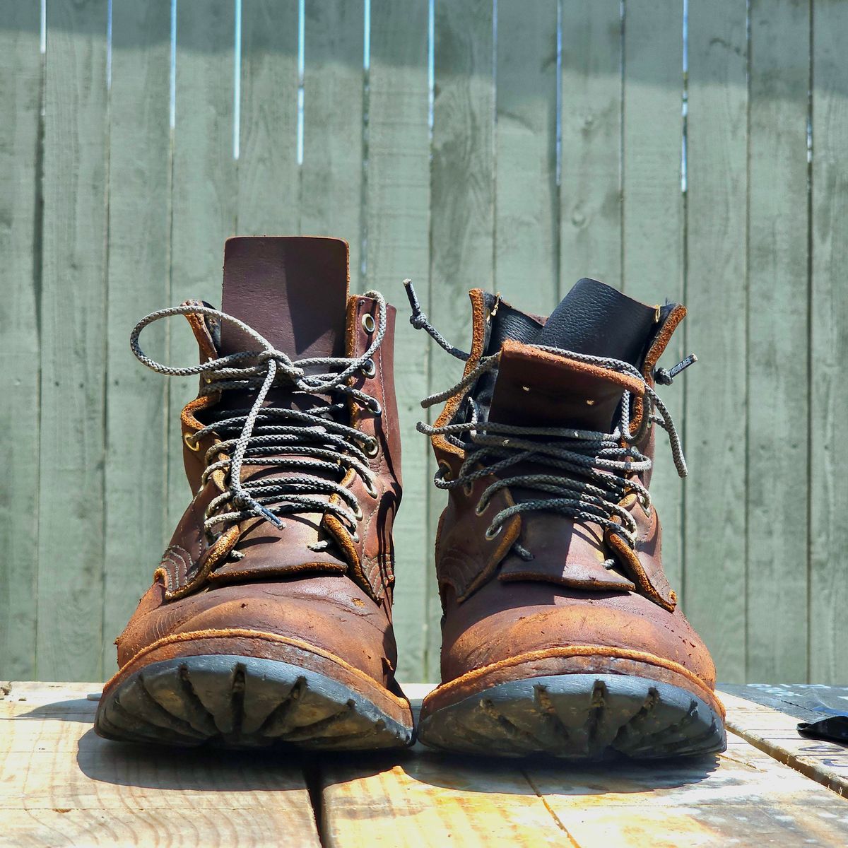 Photo by arriaga214 on August 4, 2024 of the JK Boots Superduty in Seidel Redwood Oil Tan.