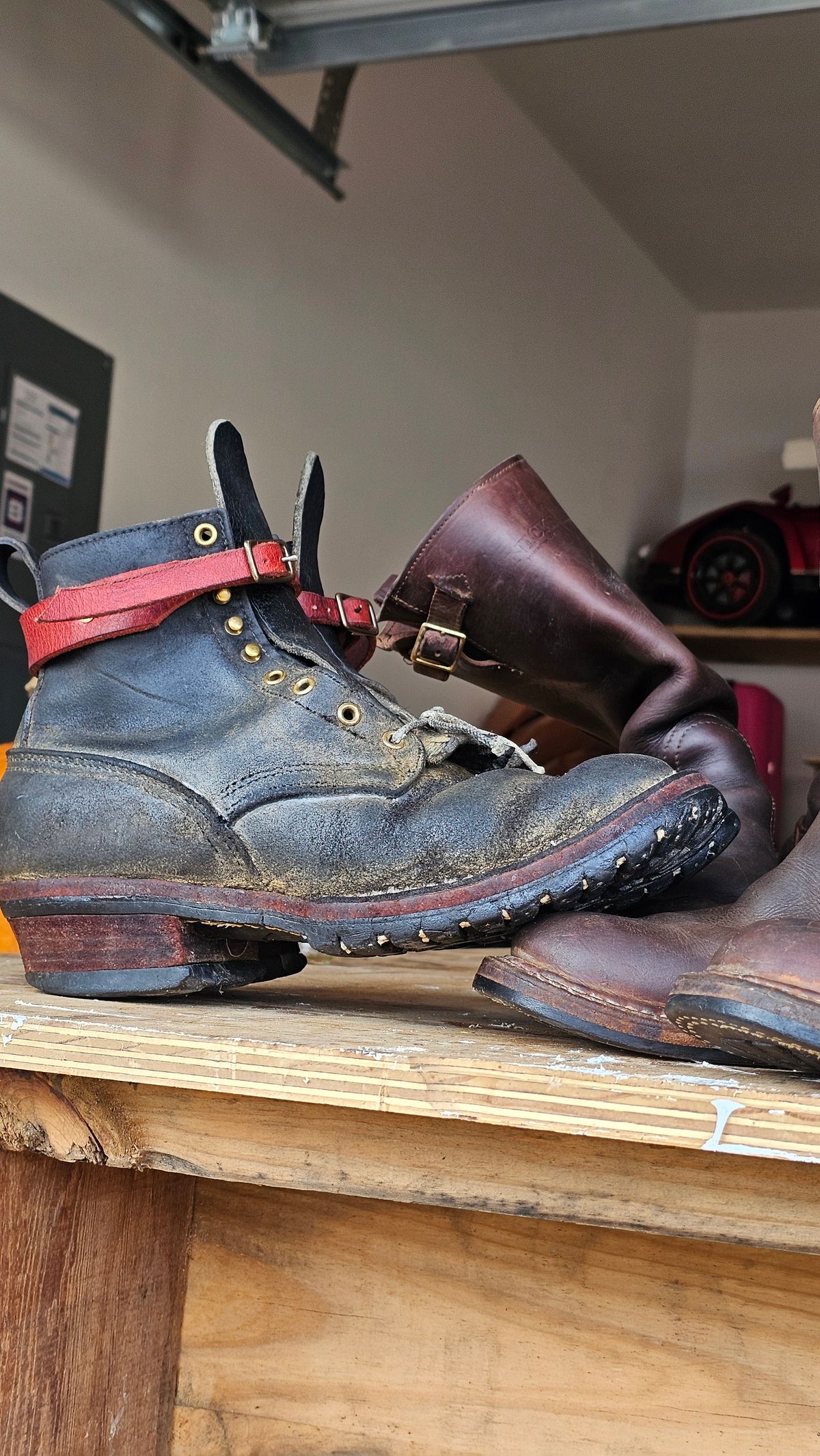 Photo by arriaga214 on November 16, 2025 of the Nicks Urban Logger in Black Heavy Duty.