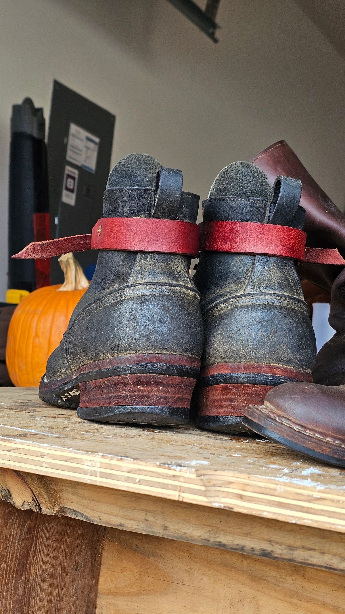 Photo by arriaga214 on November 16, 2025 of the Nicks Urban Logger in Black Heavy Duty.