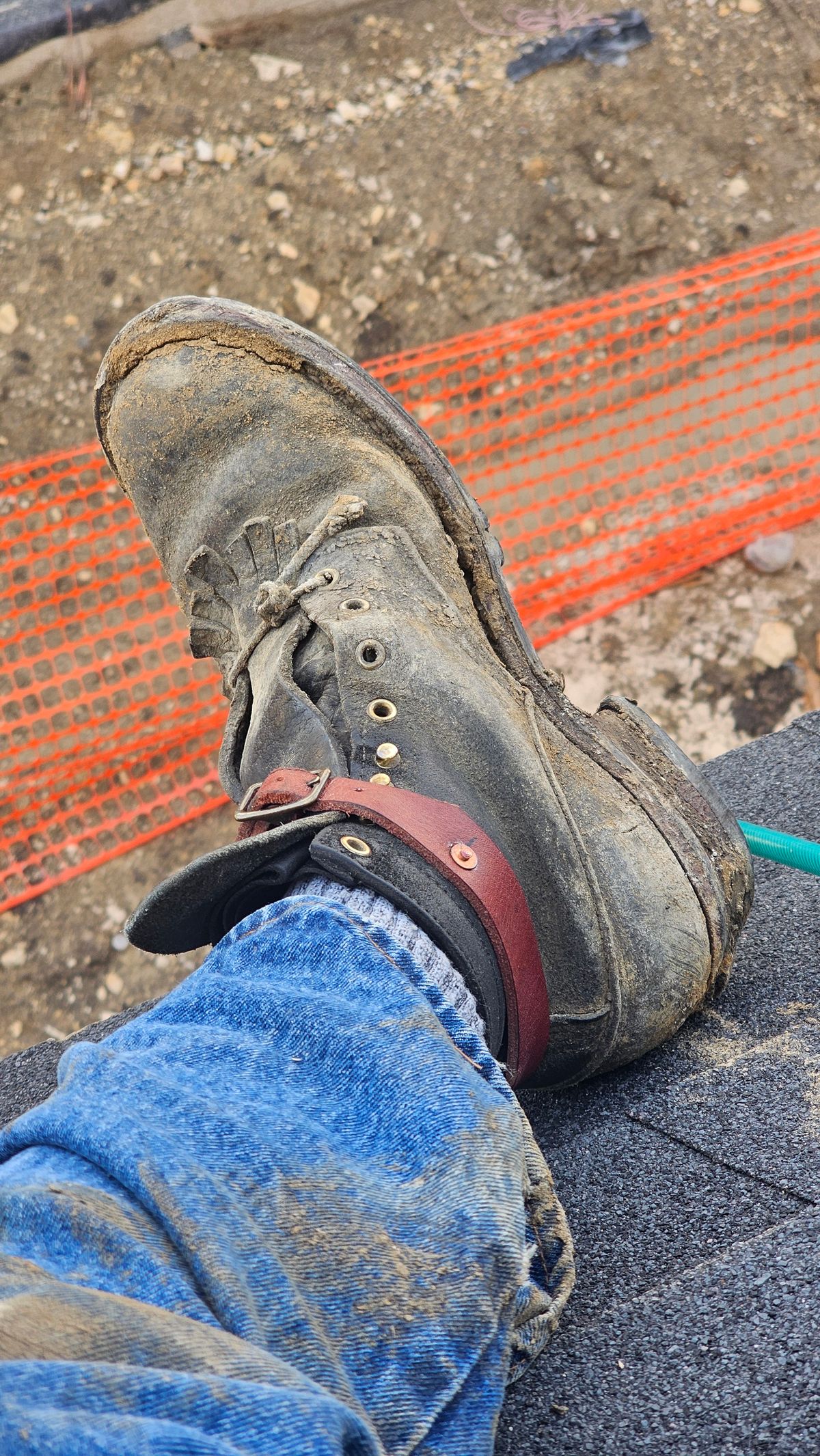 Photo by arriaga214 on November 22, 2025 of the Nicks Urban Logger in Black Heavy Duty.