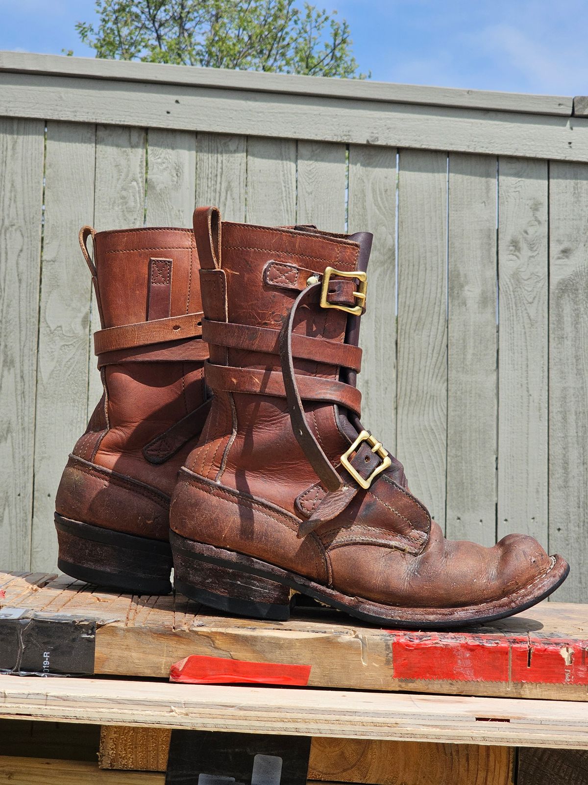 Photo by arriaga214 on March 30, 2025 of the Nicks Heritage TankerPro in Horween Natural Dublin.