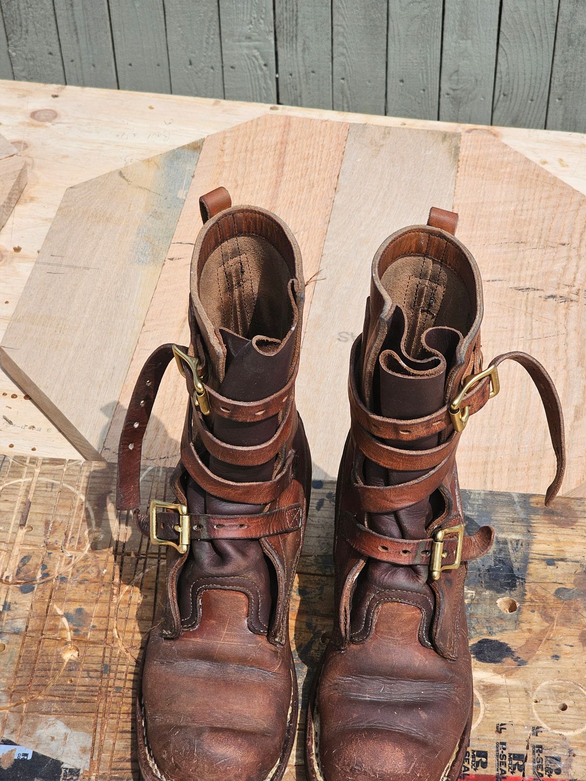Photo by arriaga214 on March 30, 2025 of the Nicks Heritage TankerPro in Horween Natural Dublin.
