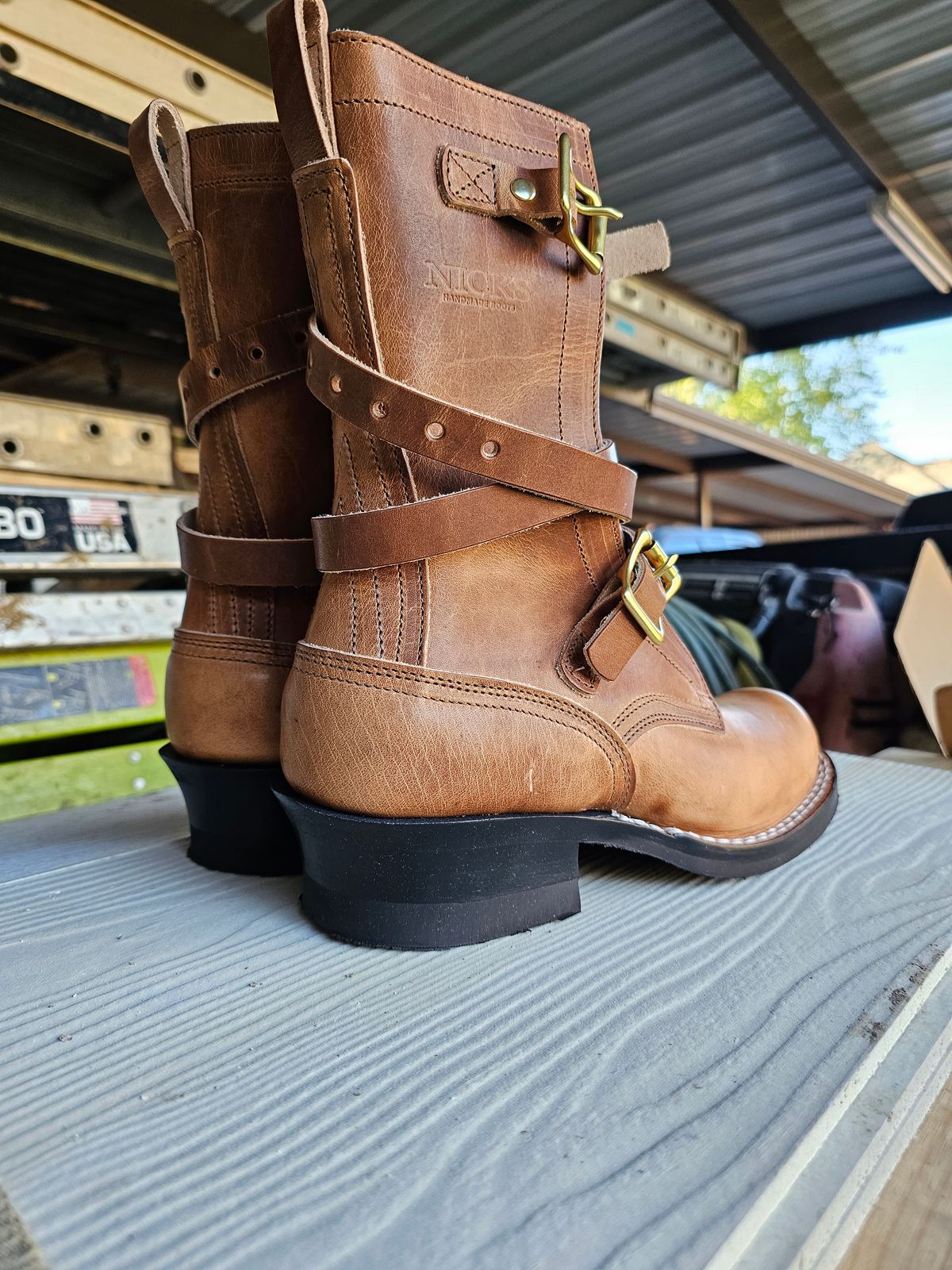 Photo by arriaga214 on November 4, 2023 of the Nicks Heritage TankerPro in Horween Natural Dublin.