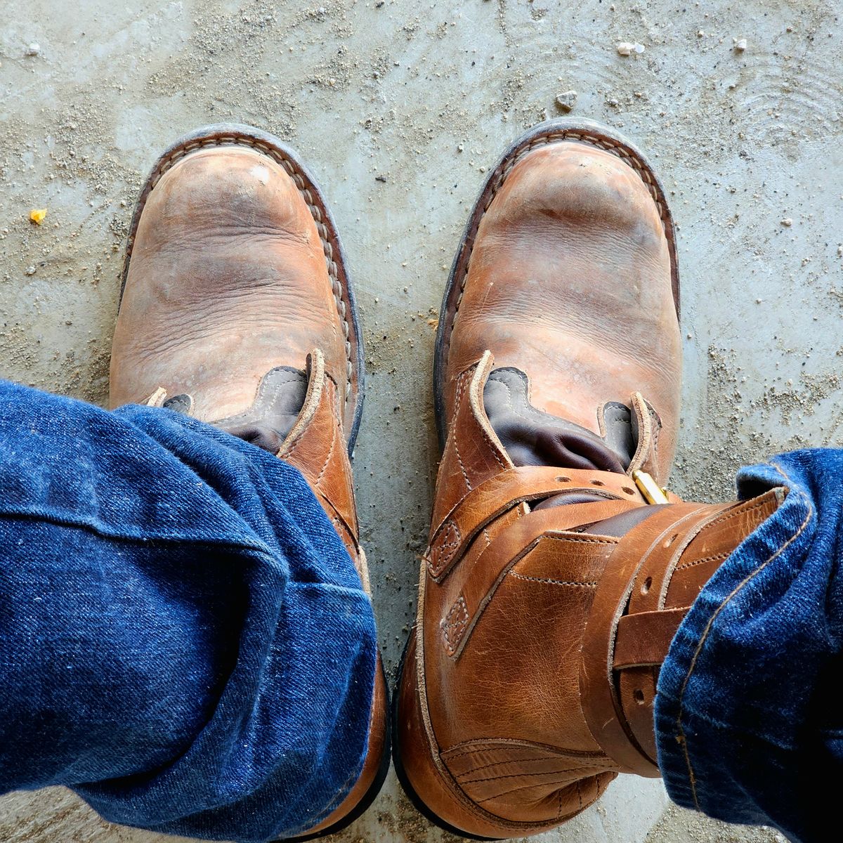 Photo by arriaga214 on October 7, 2024 of the Nicks Heritage TankerPro in Horween Natural Dublin.