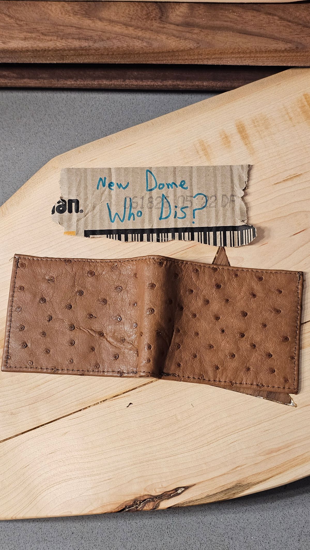 Photo by arriaga214 on October 2, 2025 of the Unknown. From Guanajuato MX Wallet in Full Quill Ostrich.