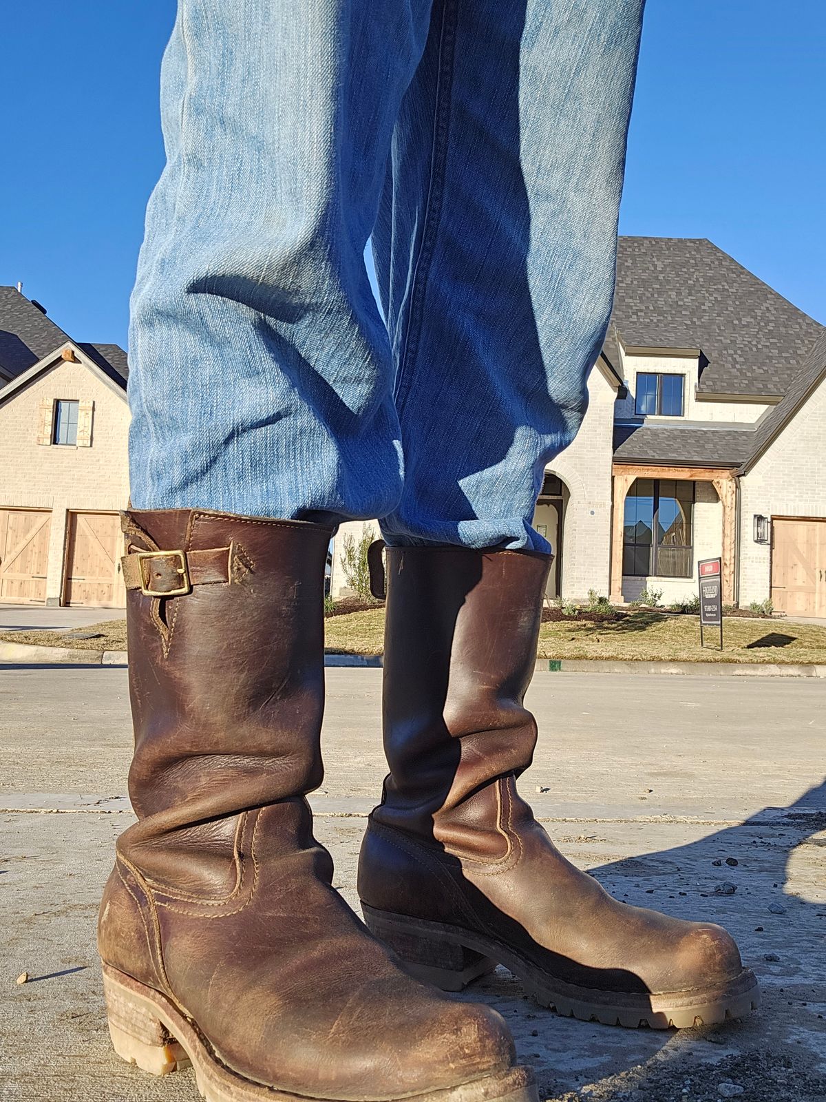 Photo by arriaga214 on November 22, 2023 of the Nicks Renegade in Horween Brown Chromexcel.