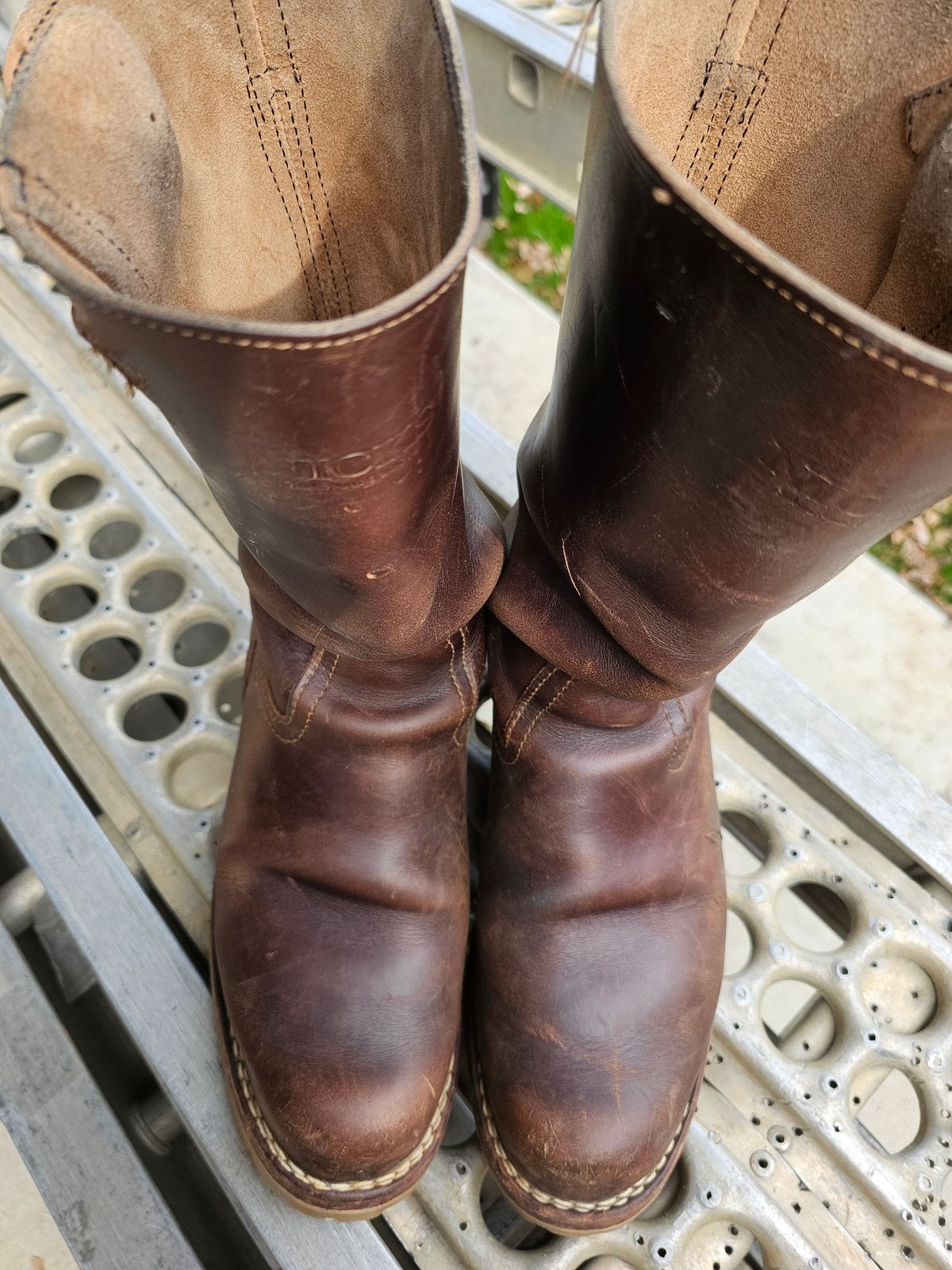 Photo by arriaga214 on January 1, 2024 of the Nicks Renegade in Horween Brown Chromexcel.