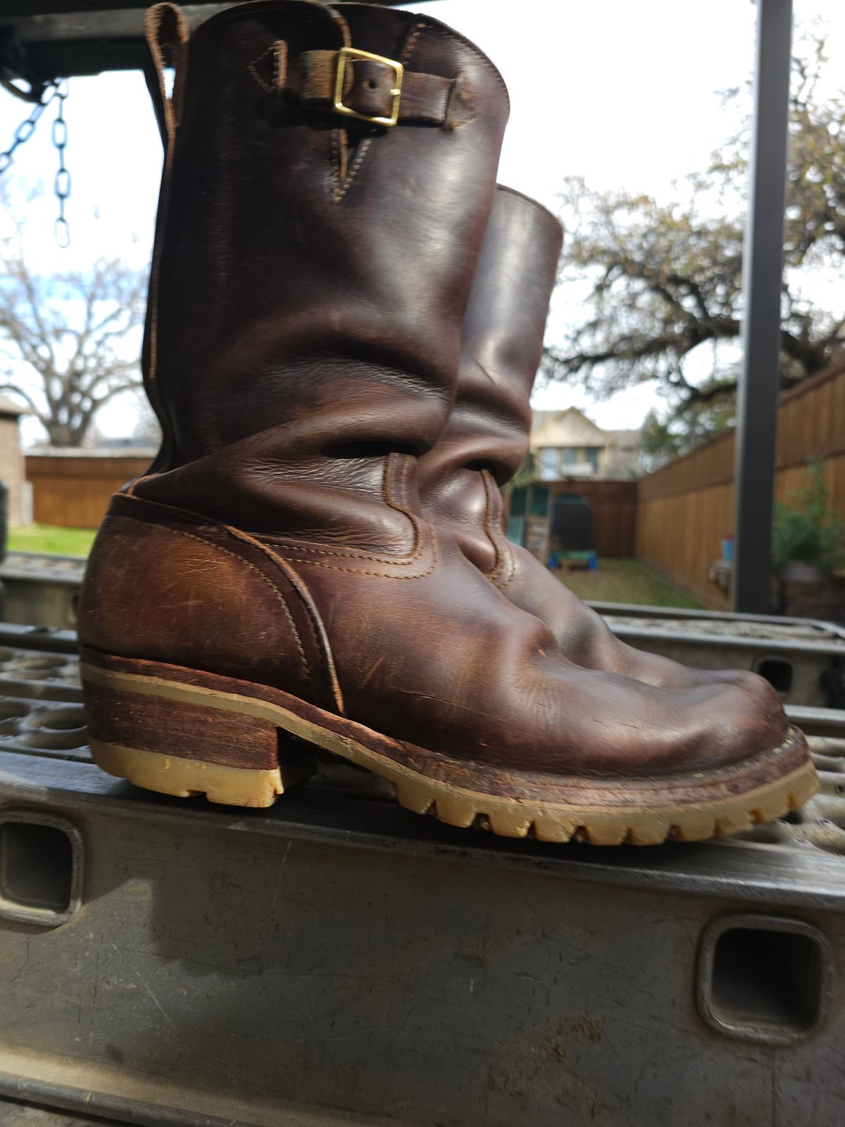 Photo by arriaga214 on December 31, 2023 of the Nicks Renegade in Horween Brown Chromexcel.