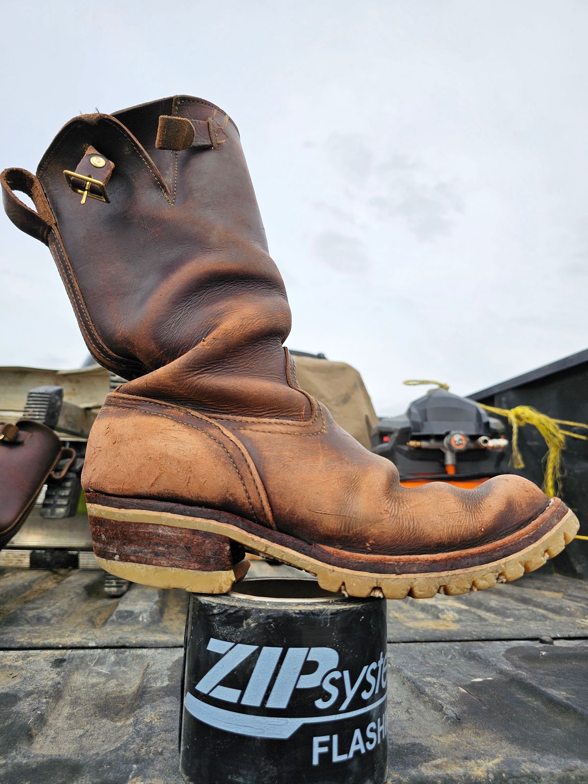 Photo by arriaga214 on April 2, 2024 of the Nicks Renegade in Horween Brown Chromexcel.