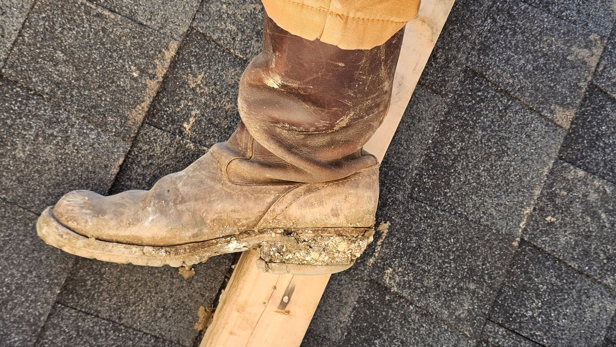 Photo by arriaga214 on December 8, 2025 of the Nicks Renegade in Horween Brown Chromexcel.