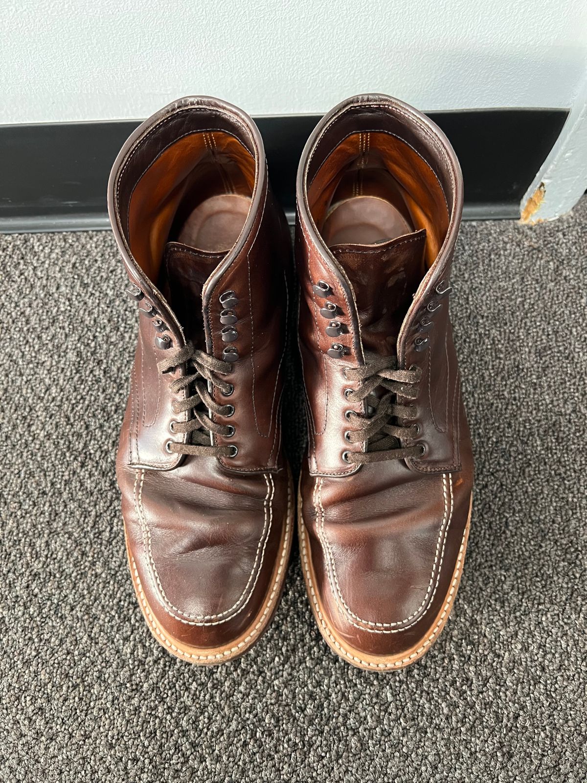 Photo by wabi_sabione on December 6, 2022 of the Alden Indy Boot in Horween Brown Chromexcel.