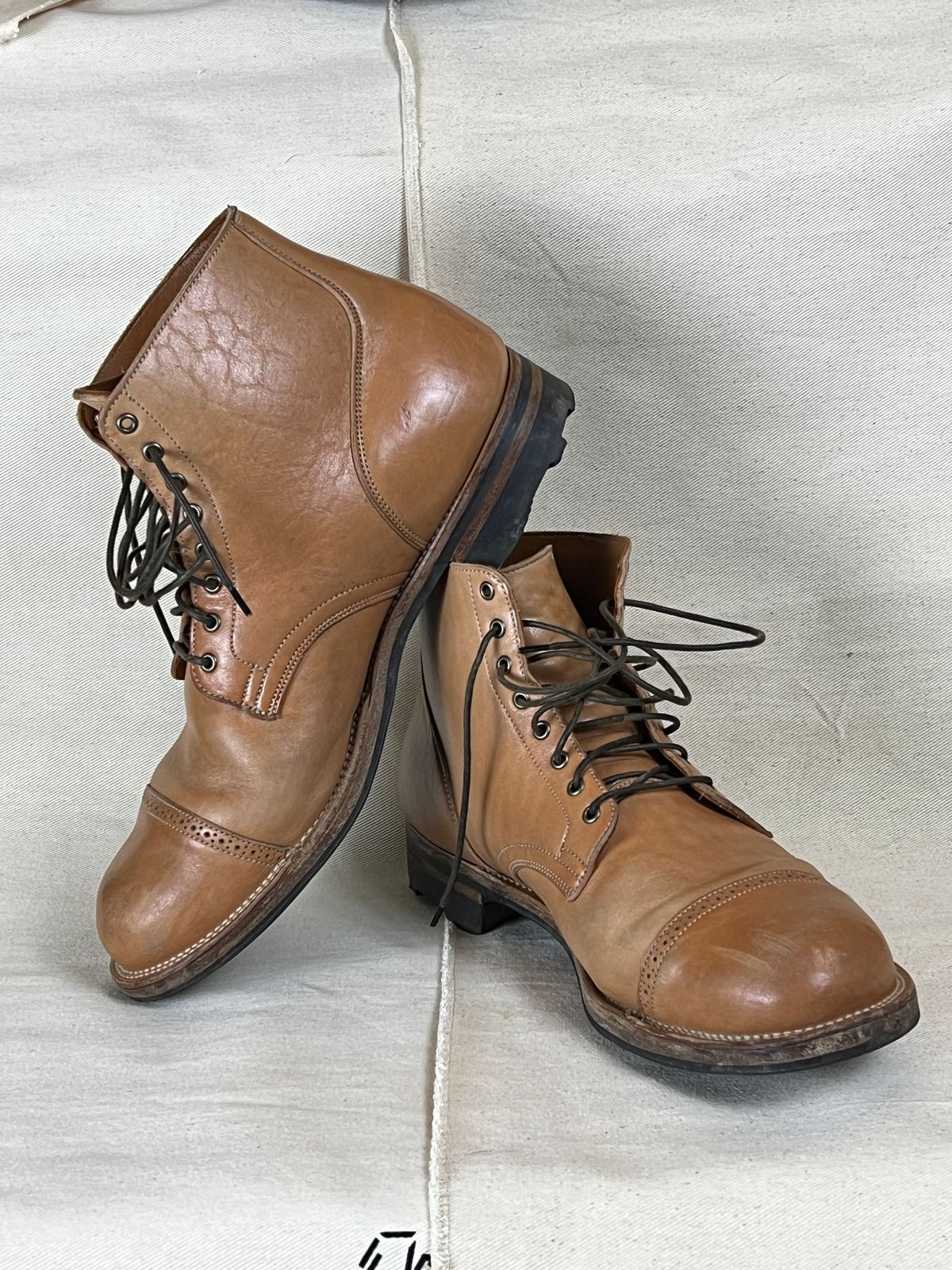 Photo by wabi_sabione on January 6, 2025 of the Viberg Service Boot BCT in Shinki Natural Horsebutt.