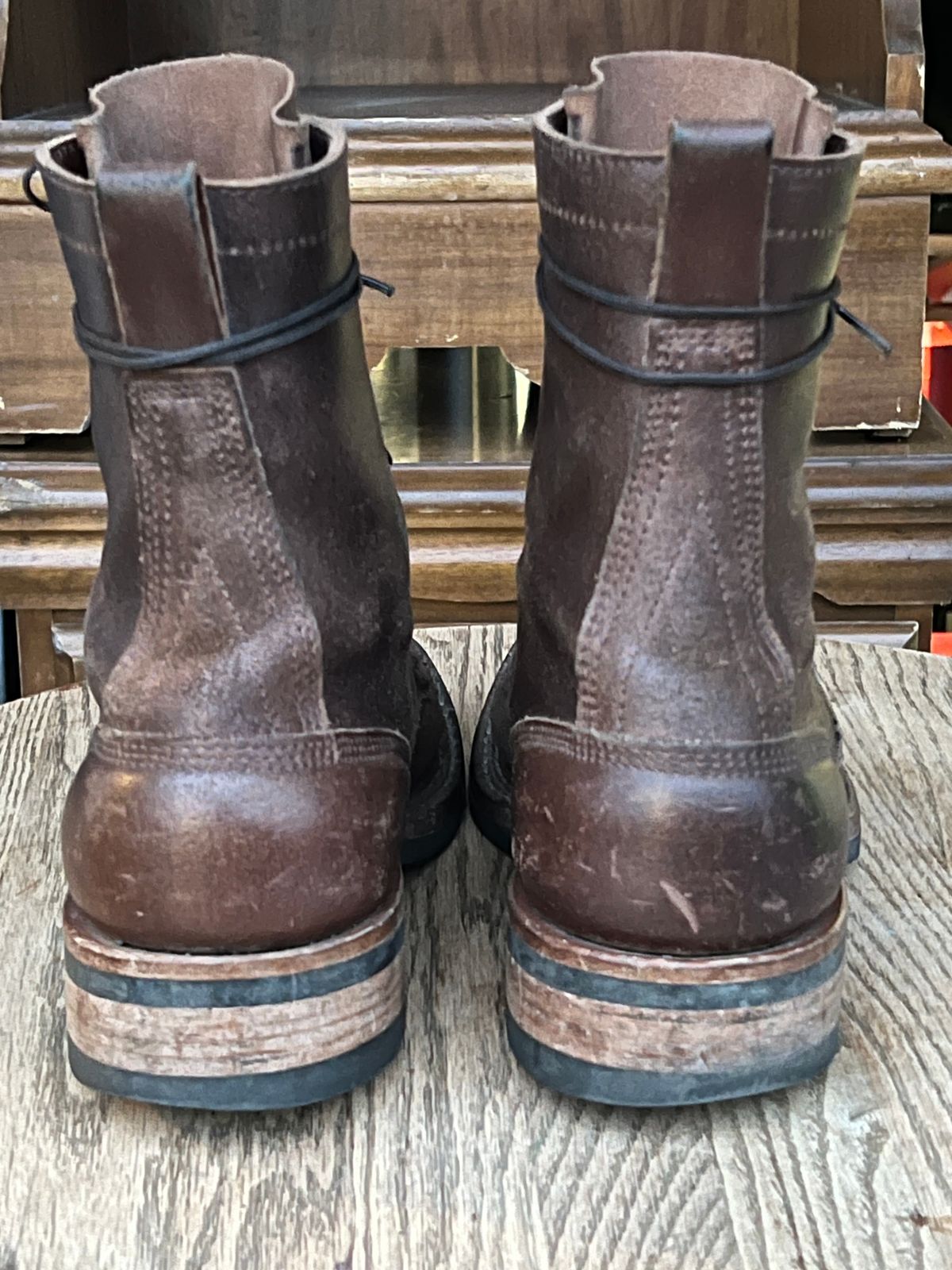 Photo by wabi_sabione on January 6, 2026 of the White's Bounty Hunter in Horween Natural Waxed Flesh.