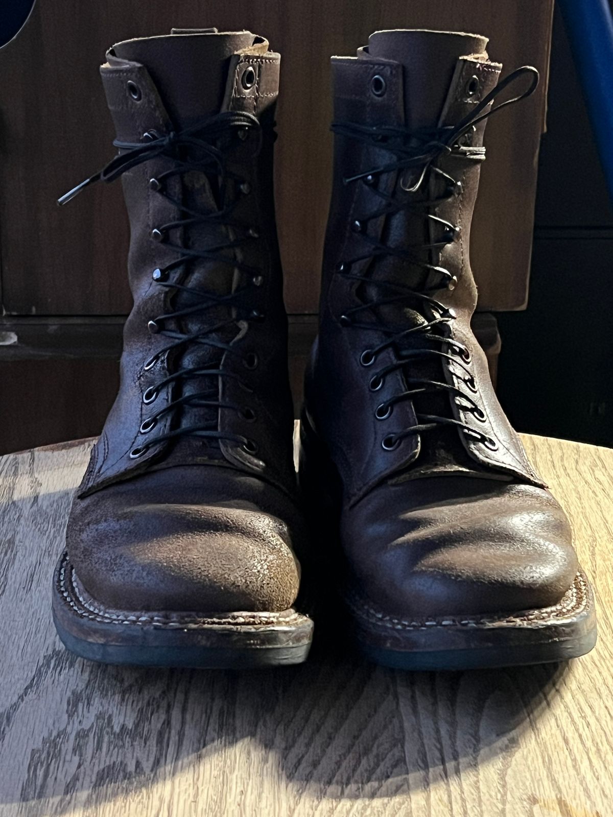 Photo by wabi_sabione on January 6, 2026 of the White's Bounty Hunter in Horween Natural Waxed Flesh.