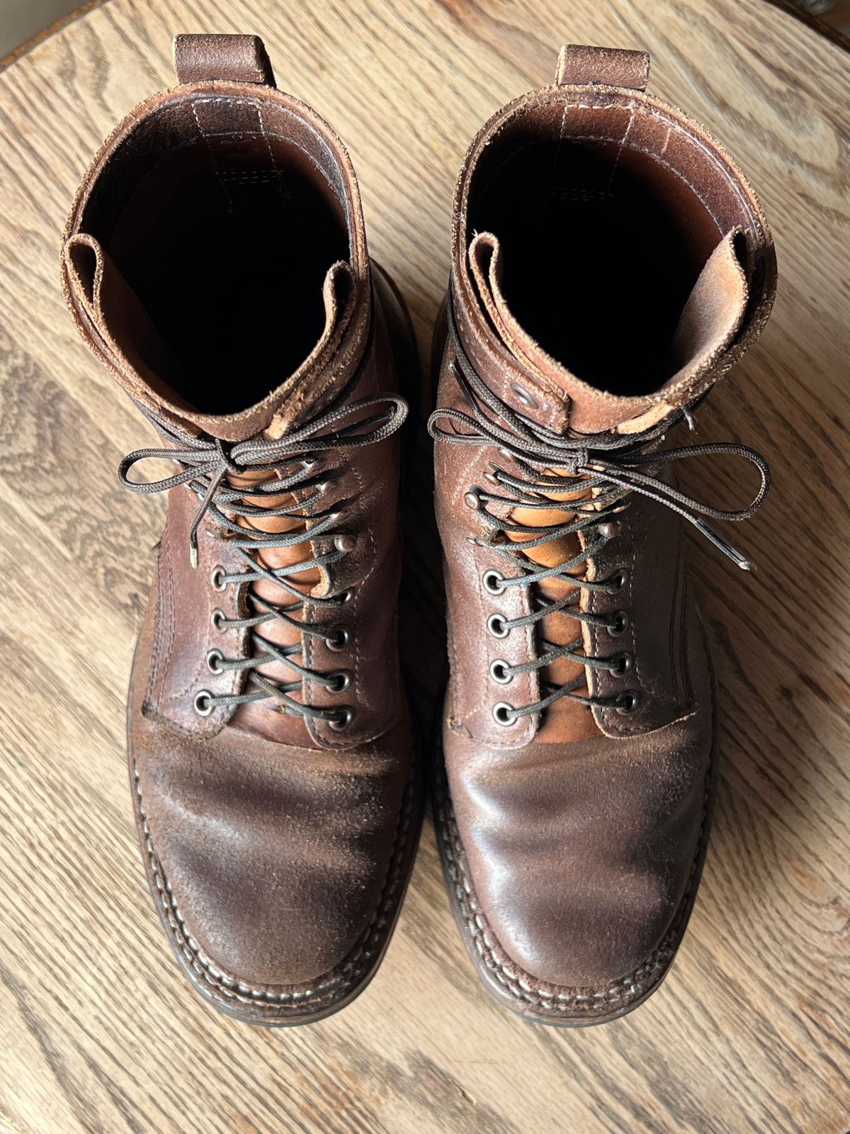 Photo by wabi_sabione on February 5, 2026 of the White's Bounty Hunter in Horween Natural Waxed Flesh.