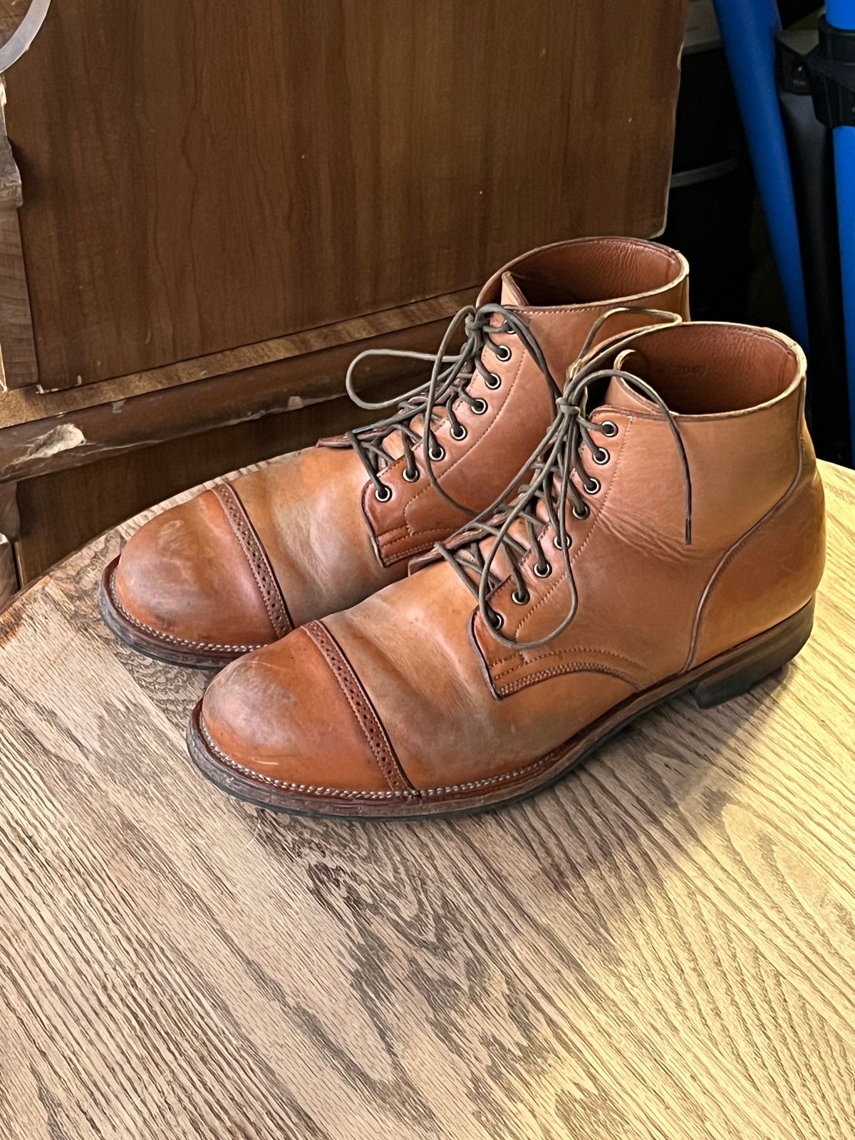 Photo by wabi_sabione on January 6, 2026 of the Viberg Service Boot in Shinki Natural Horsebutt.