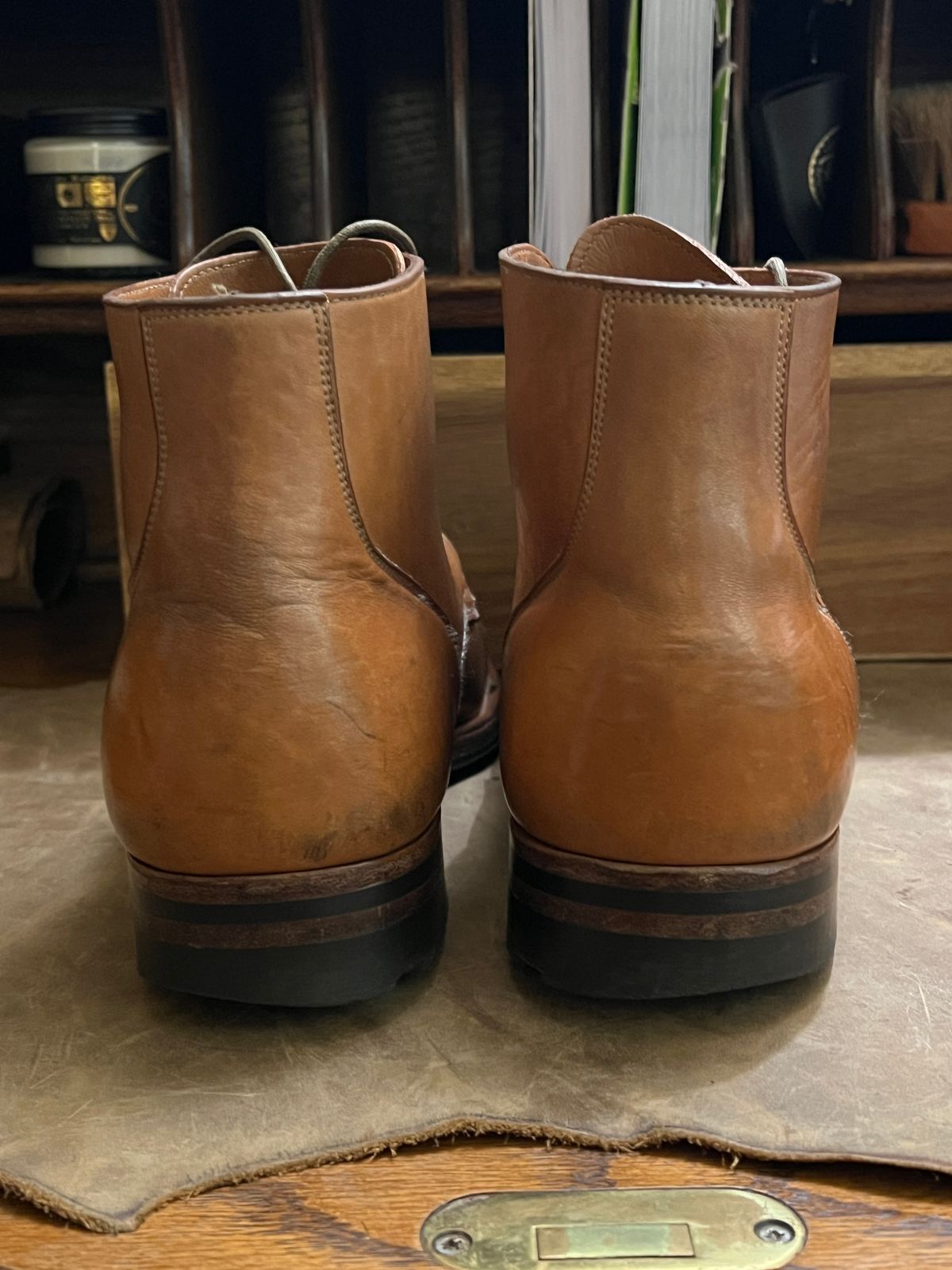 Photo by wabi_sabione on March 5, 2026 of the Viberg Service Boot in Shinki Natural Horsebutt.