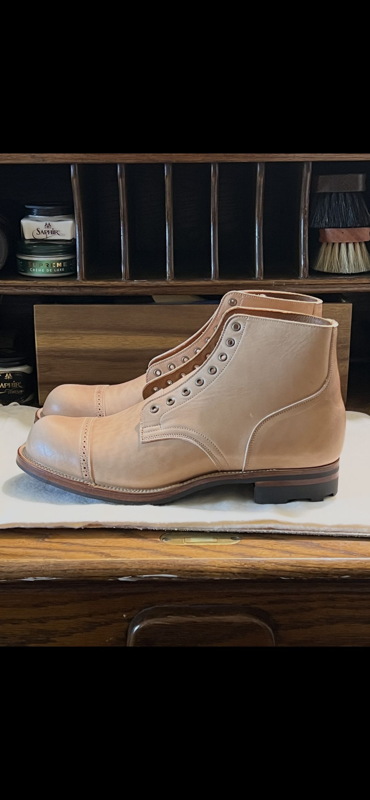 Photo by wabi_sabione on March 5, 2026 of the Viberg Service Boot in Shinki Natural Horsebutt.