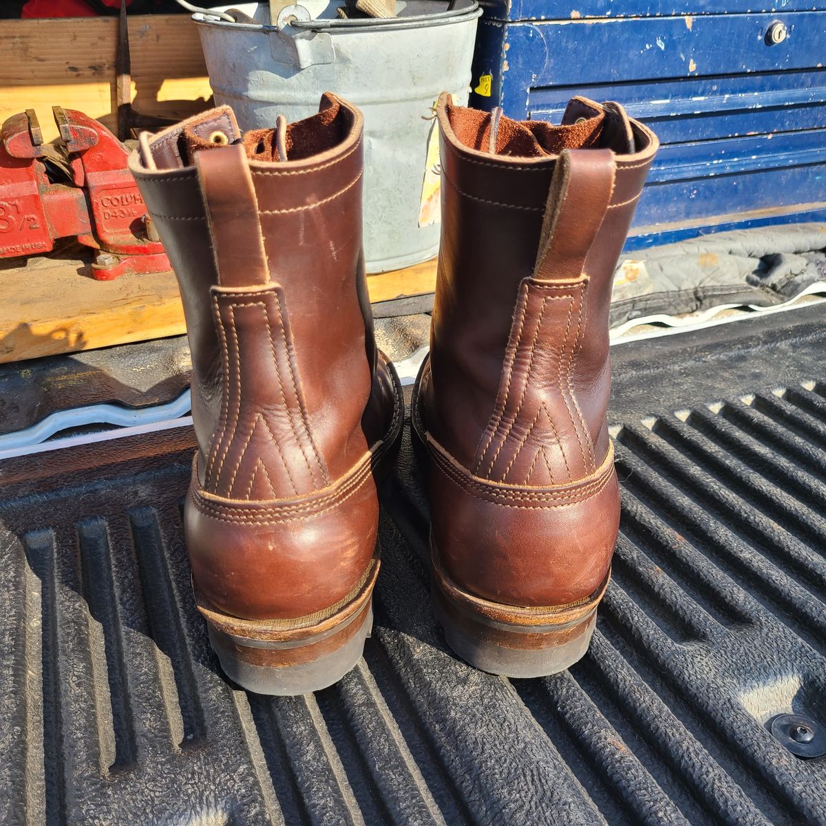 Photo by UrsusAstartes on November 1, 2023 of the Nicks Overlander in Horween Brown Chromexcel.