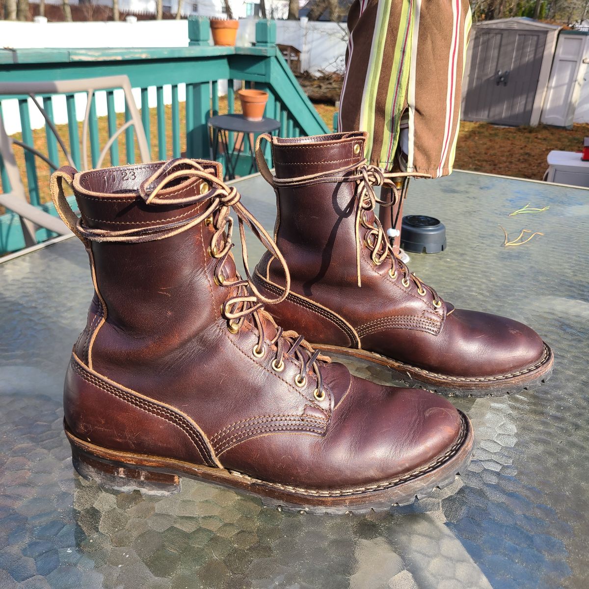 Photo by UrsusAstartes on December 4, 2023 of the Nicks Overlander in Horween Brown Chromexcel.