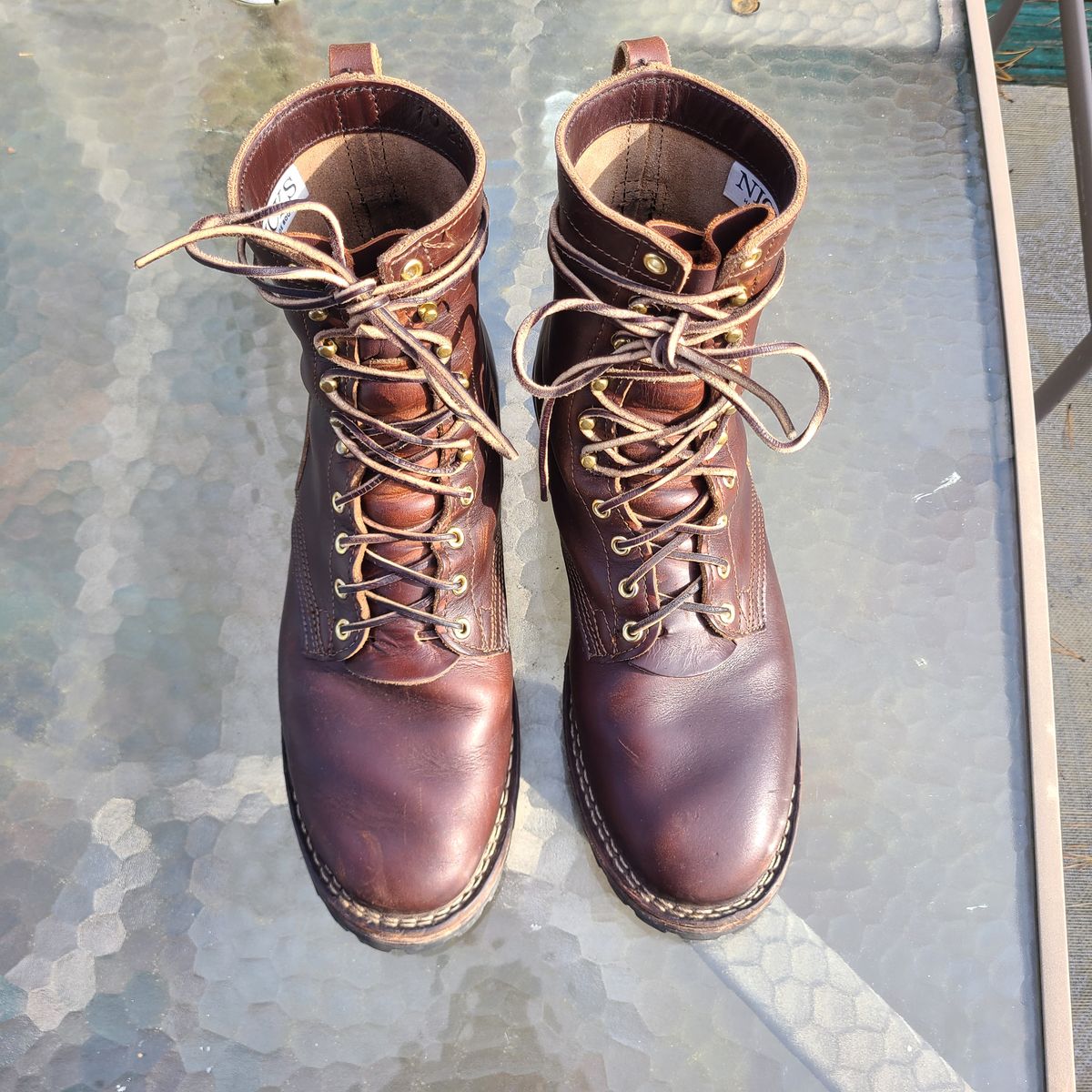 Photo by UrsusAstartes on December 4, 2023 of the Nicks Overlander in Horween Brown Chromexcel.
