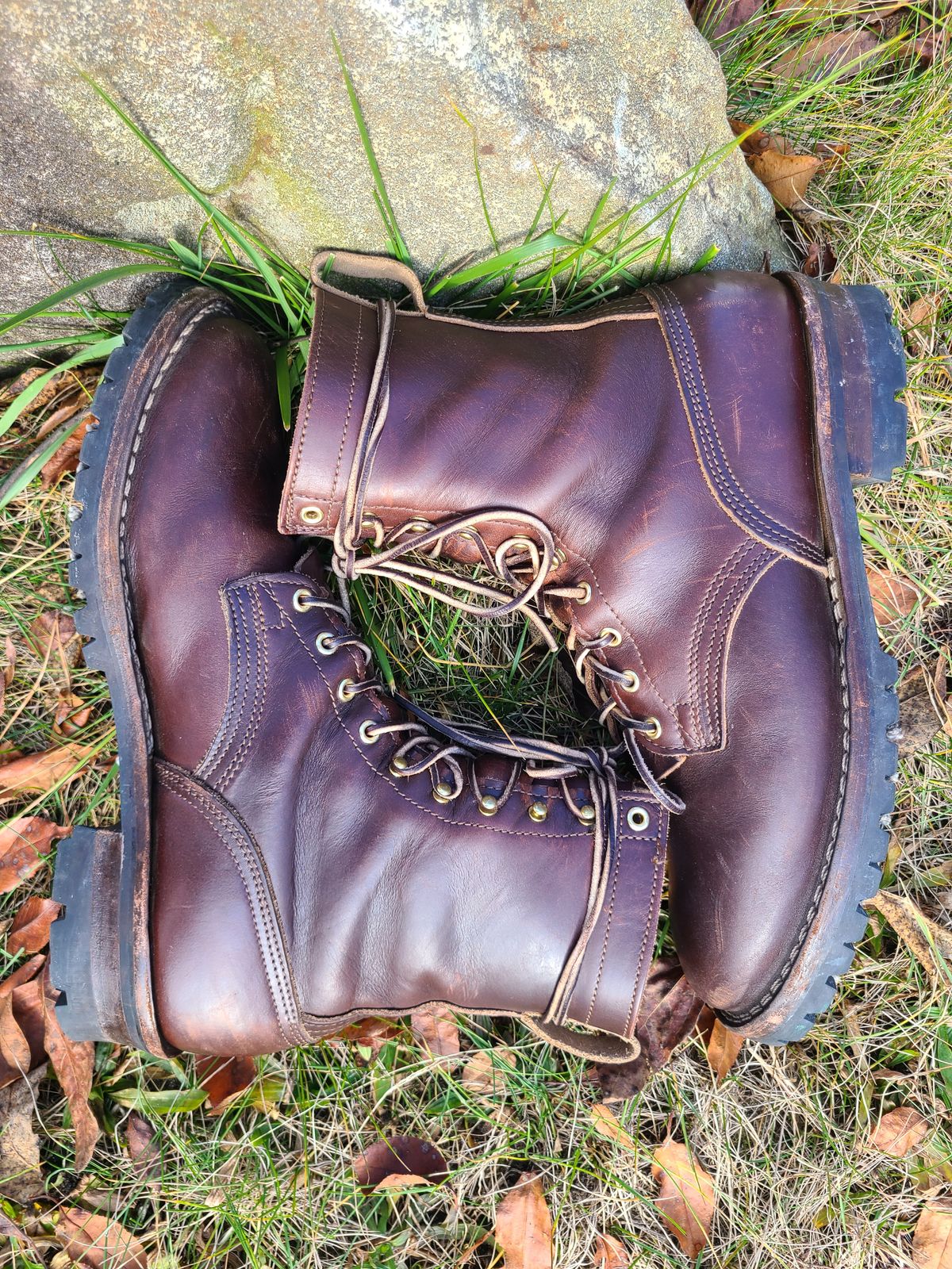 Photo by UrsusAstartes on January 1, 2024 of the Nicks Overlander in Horween Brown Chromexcel.
