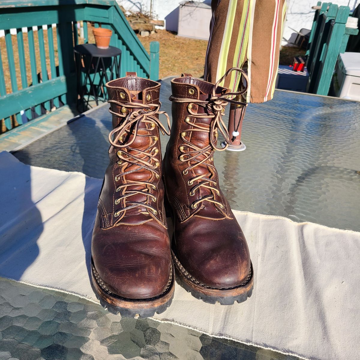 Photo by UrsusAstartes on February 4, 2024 of the Nicks Overlander in Horween Brown Chromexcel.