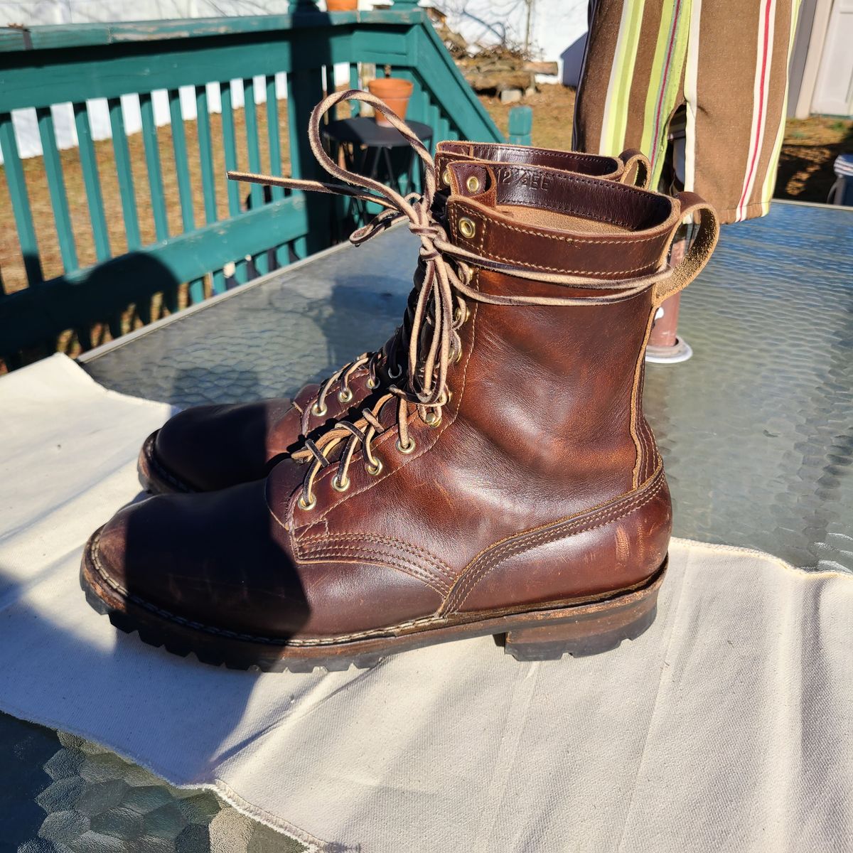 Photo by UrsusAstartes on February 4, 2024 of the Nicks Overlander in Horween Brown Chromexcel.