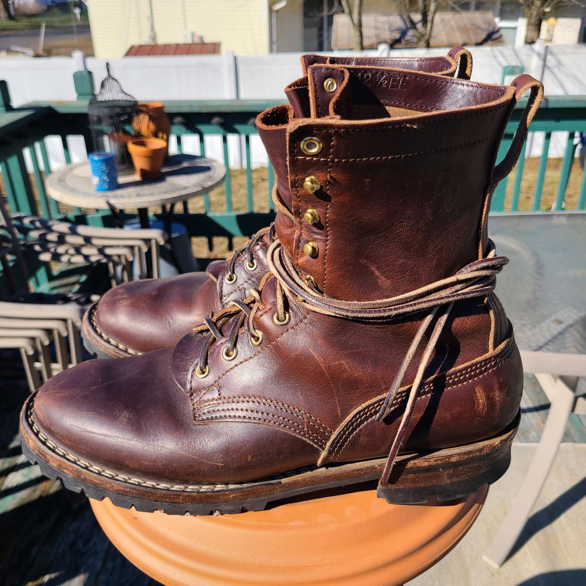 Photo by UrsusAstartes on March 3, 2024 of the Nicks Overlander in Horween Brown Chromexcel.