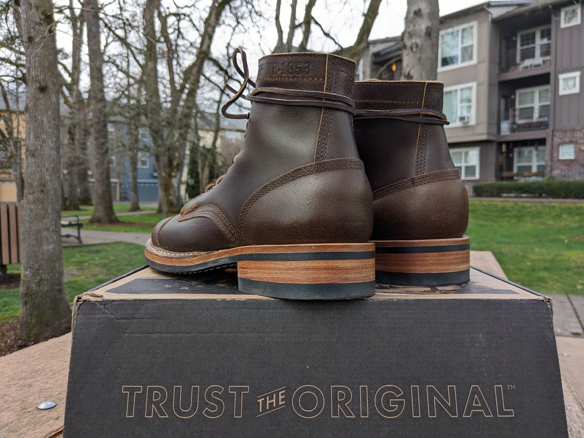 Photo by ZoSo on October 2, 2023 of the White's MP-Sherman Toe Cap in Horween Cinnamon Waxed Flesh.
