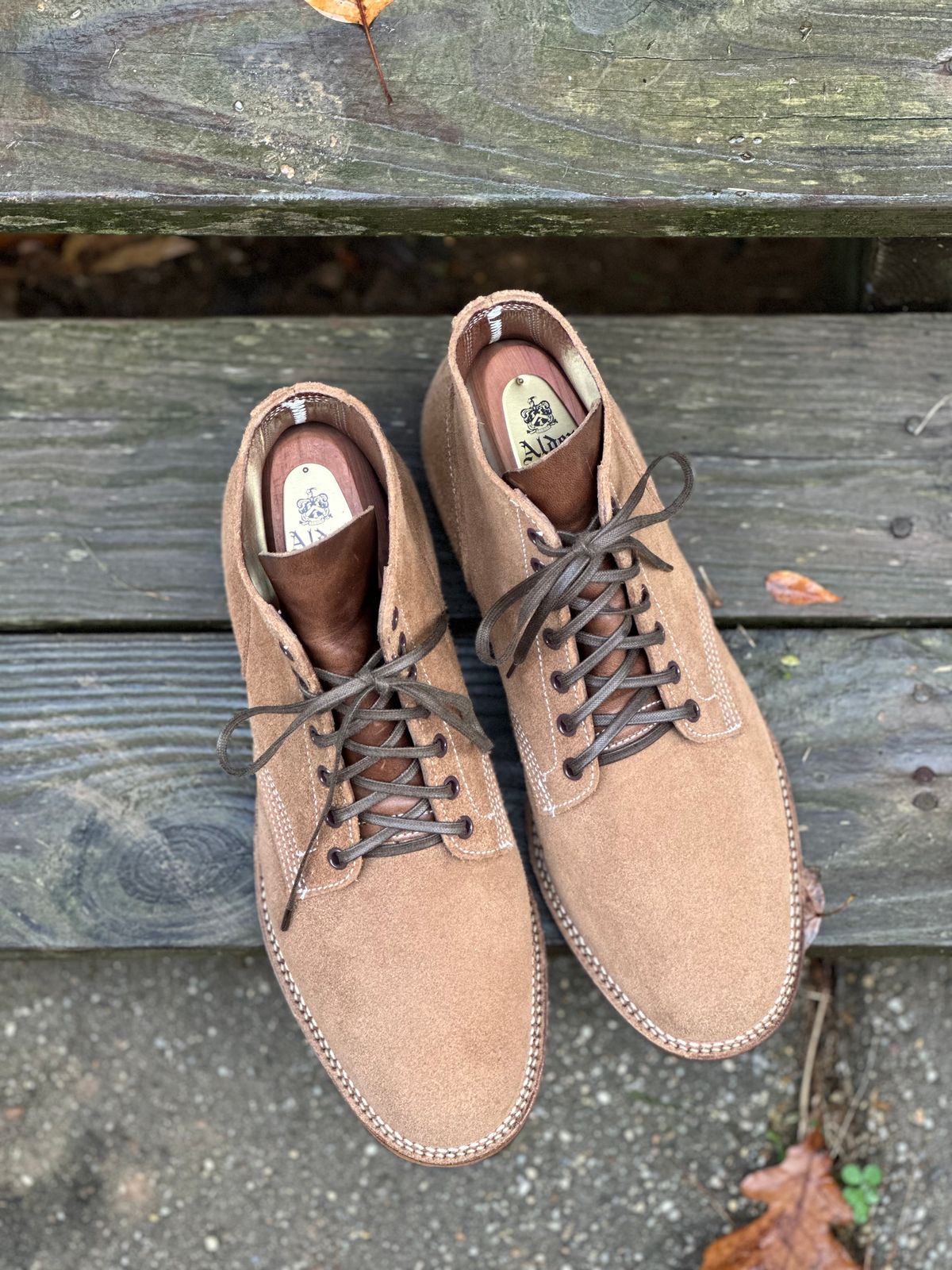 Photo by cmd on November 1, 2022 of the Viberg Boondocker in Horween Natural Chromexcel Roughout.