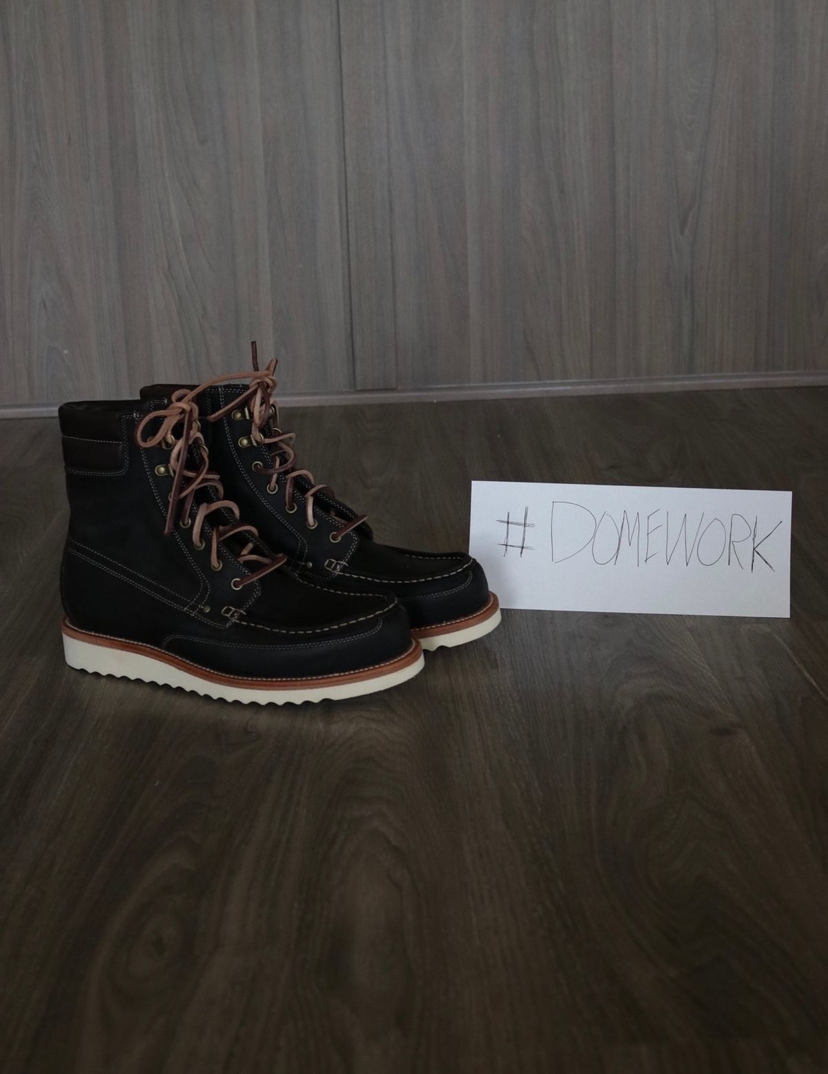 Photo by Swing077 on October 4, 2022 of the Grant Stone Field Boot in C.F. Stead Earth Waxy Commander Suede.