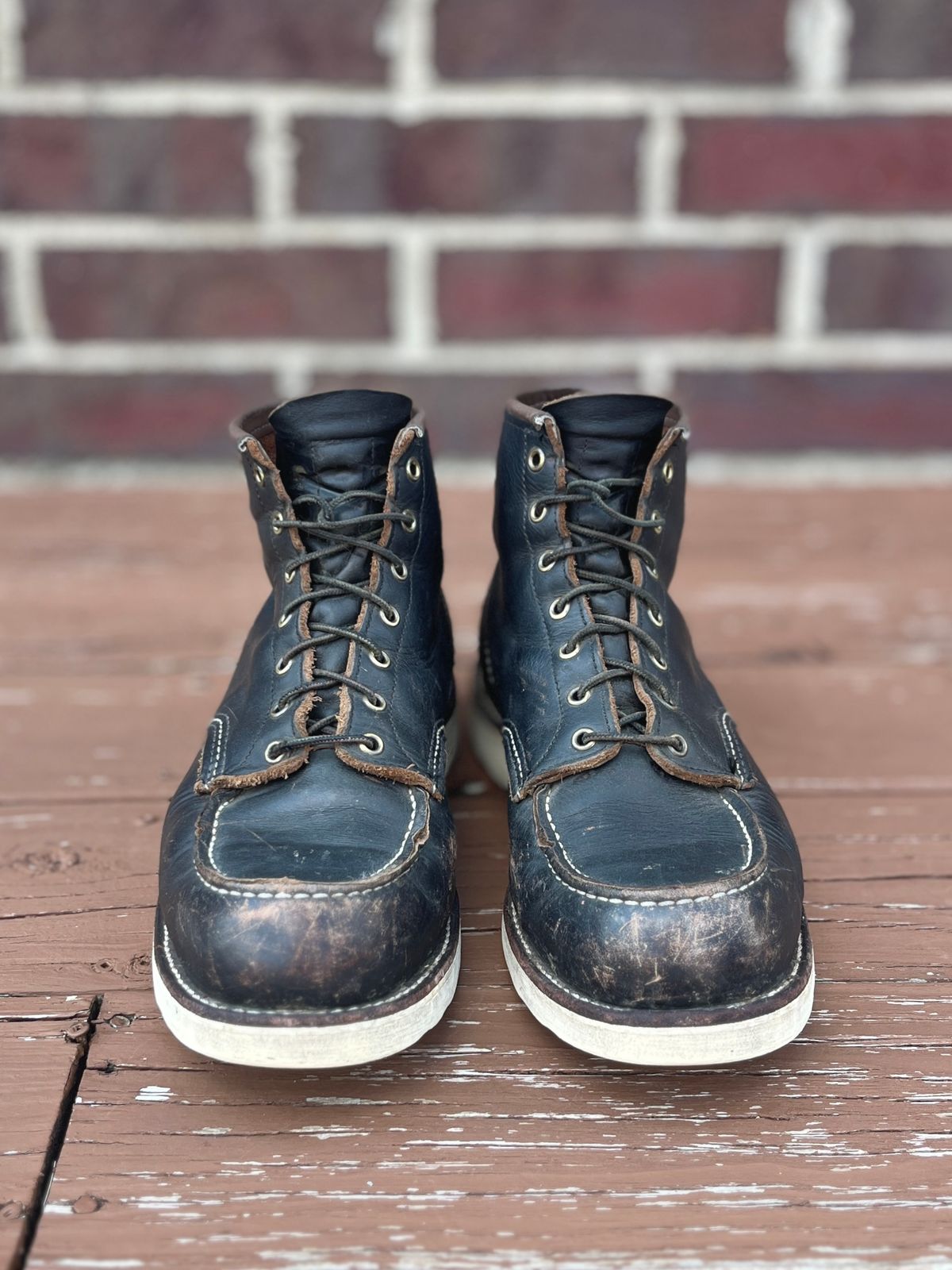 Photo by PerHansa on October 1, 2025 of the Red Wing 6-Inch Classic Moc in S.B. Foot Black Prairie.