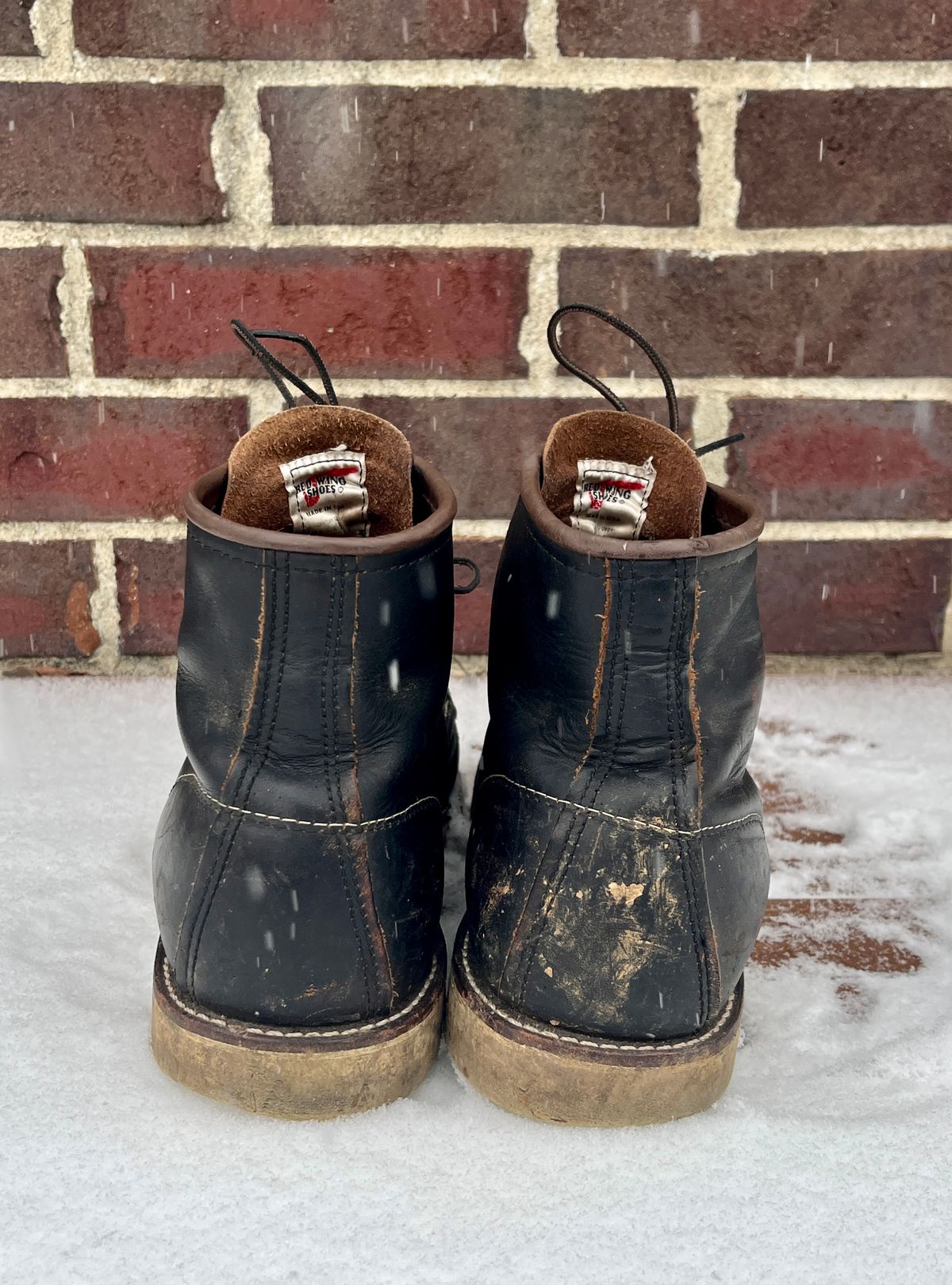 Photo by PerHansa on December 1, 2025 of the Red Wing 6-Inch Classic Moc in S.B. Foot Black Prairie.
