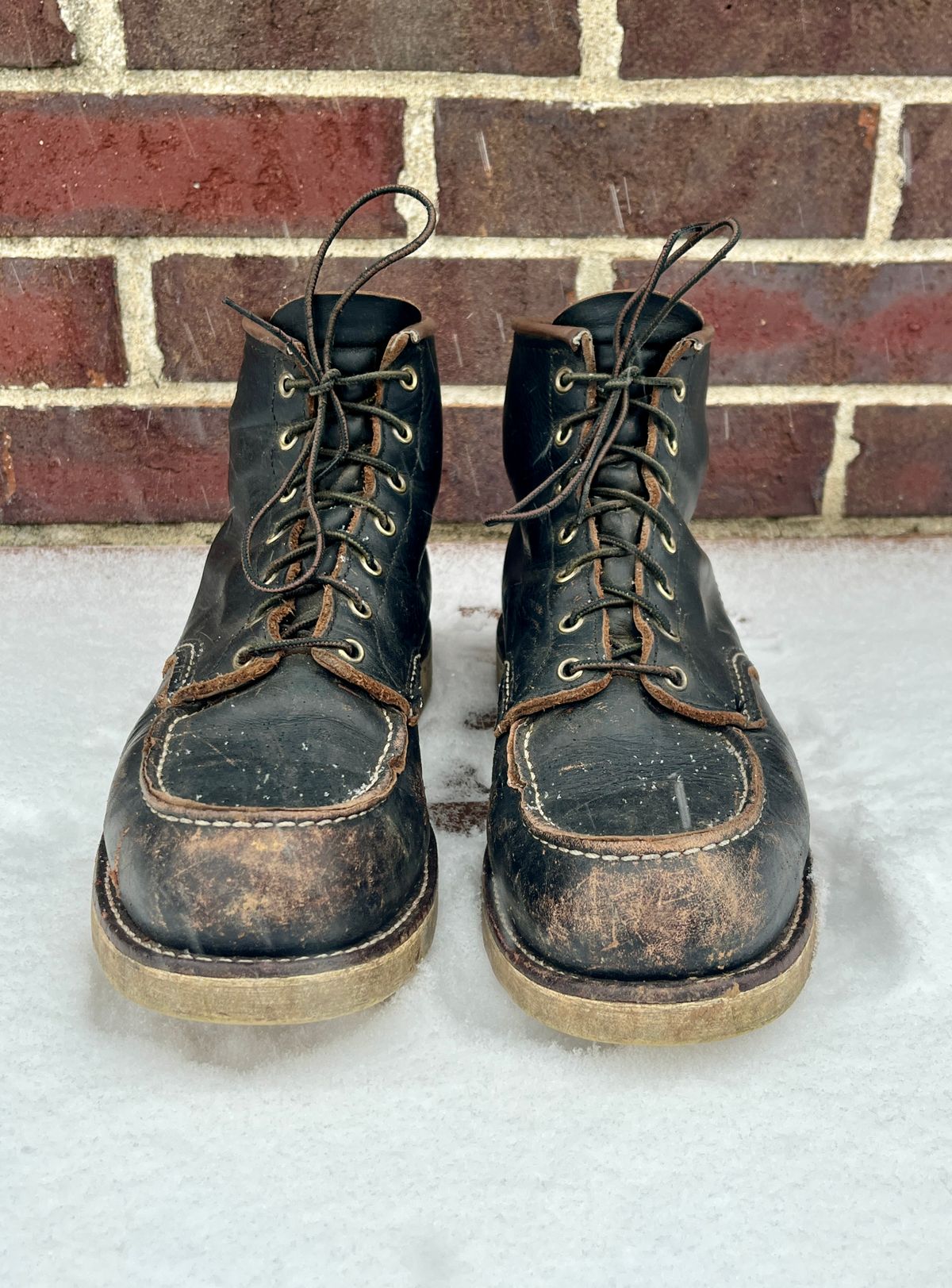 Photo by PerHansa on December 1, 2025 of the Red Wing 6-Inch Classic Moc in S.B. Foot Black Prairie.