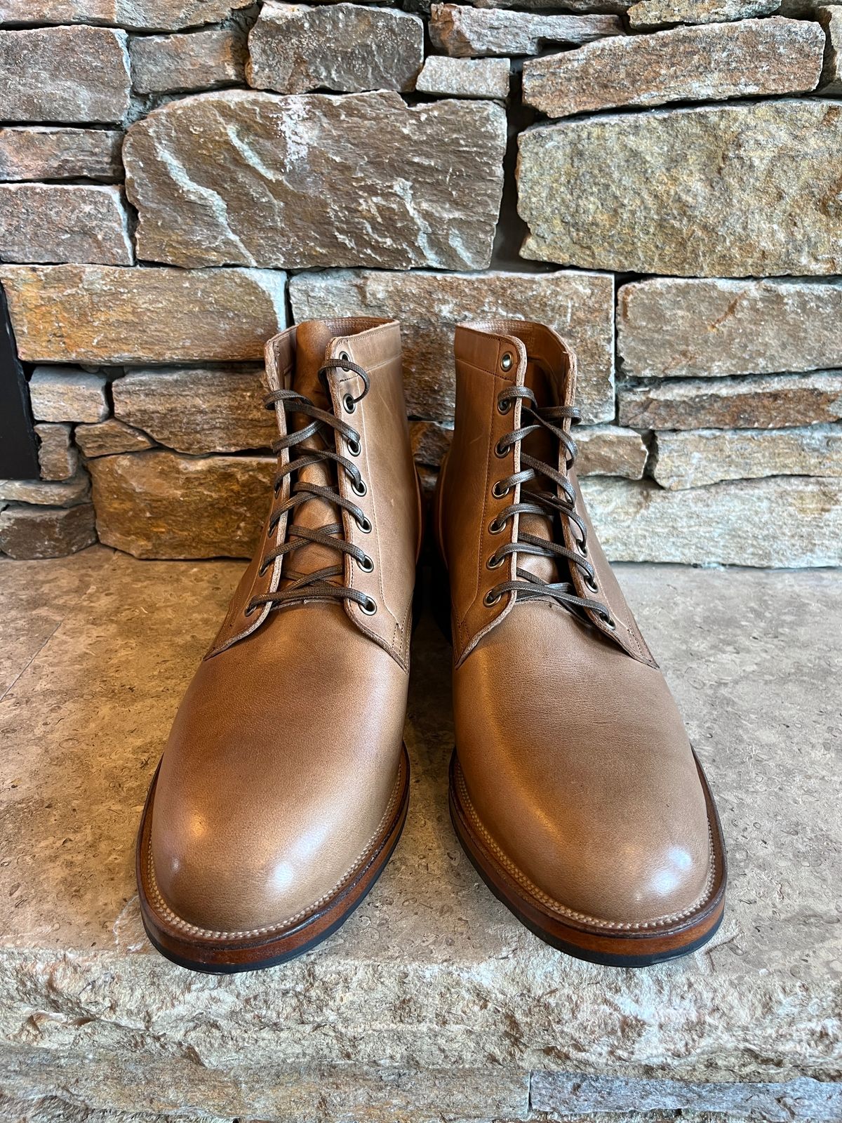 Photo by PerHansa on October 1, 2023 of the Viberg Service Boot in Horween Natural Chromexcel.