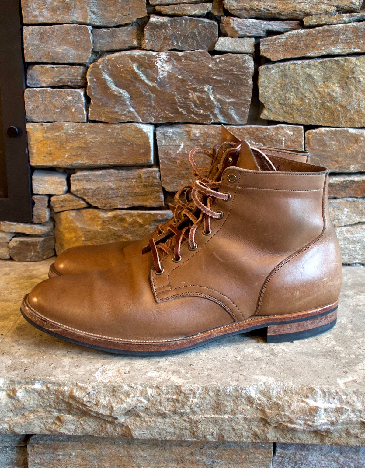 Photo by PerHansa on November 4, 2023 of the Viberg Service Boot in Horween Natural Chromexcel.