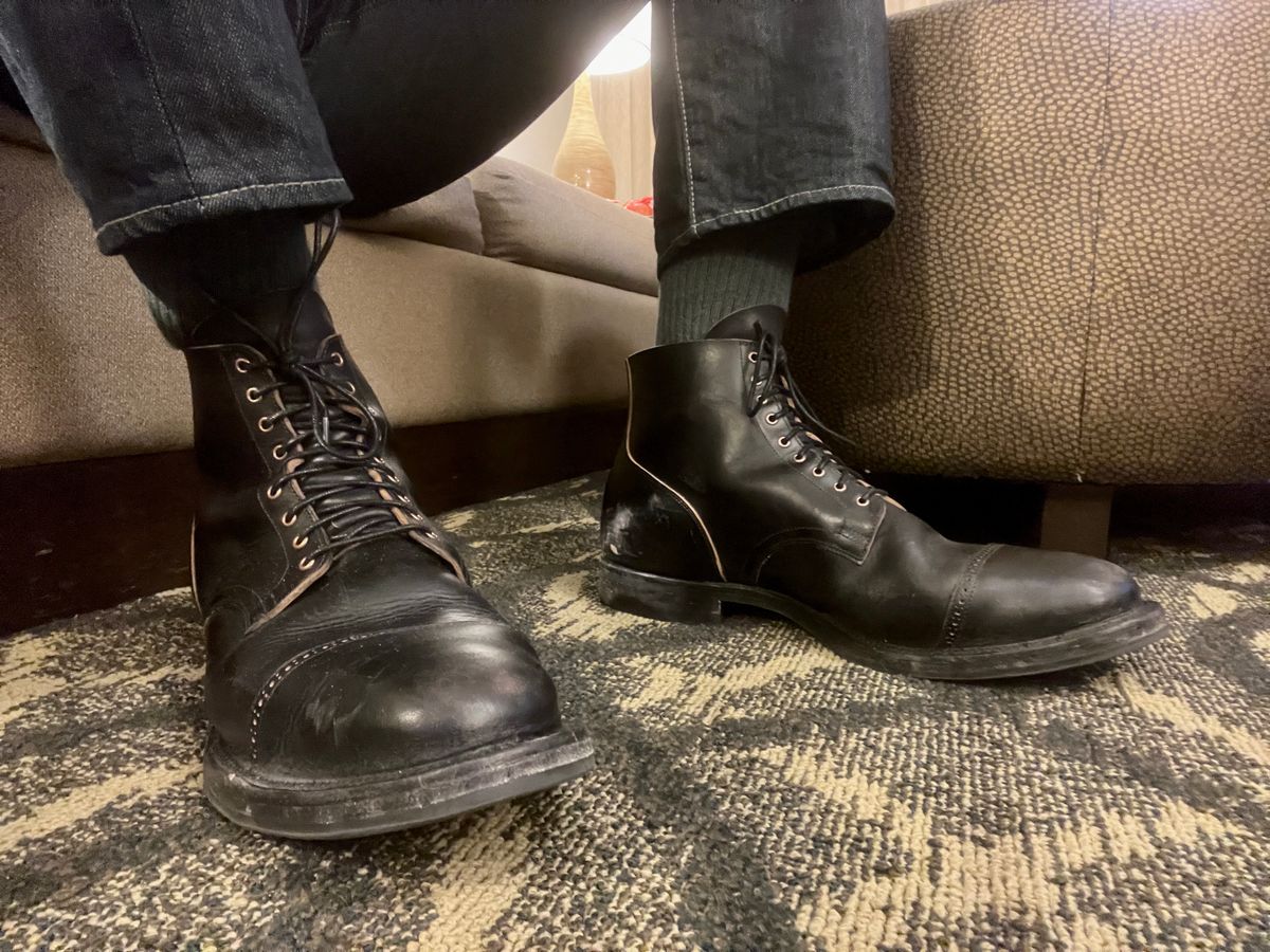 Photo by PerHansa on December 1, 2024 of the Viberg Service Boot BCT in Horween Black Teacore Double Cordovan Butts.