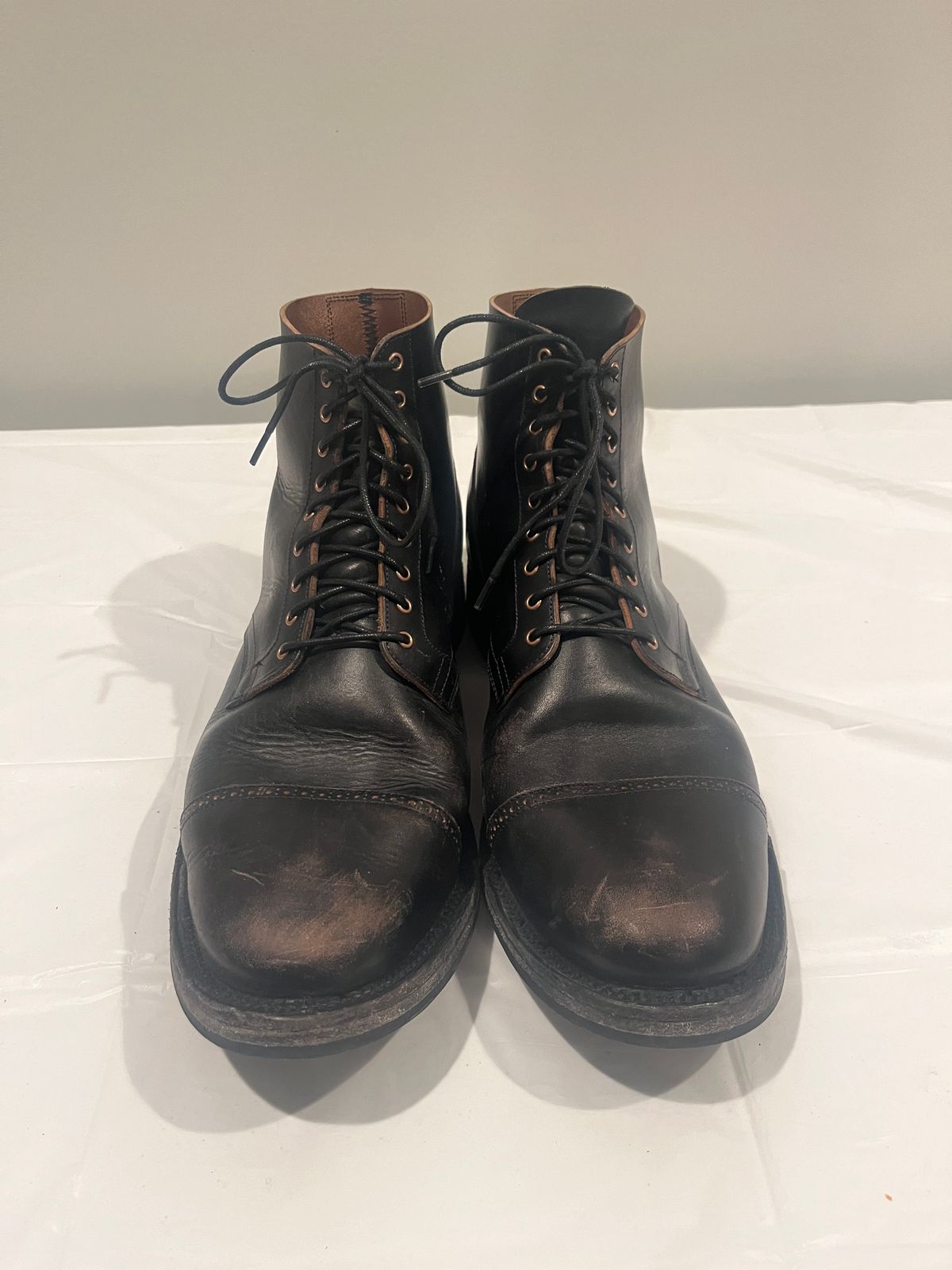 Photo by PerHansa on March 6, 2025 of the Viberg Service Boot BCT in Horween Black Teacore Double Cordovan Butts.