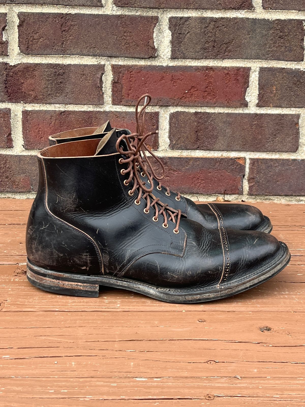 Photo by PerHansa on April 1, 2025 of the Viberg Service Boot BCT in Horween Black Teacore Double Cordovan Butts.