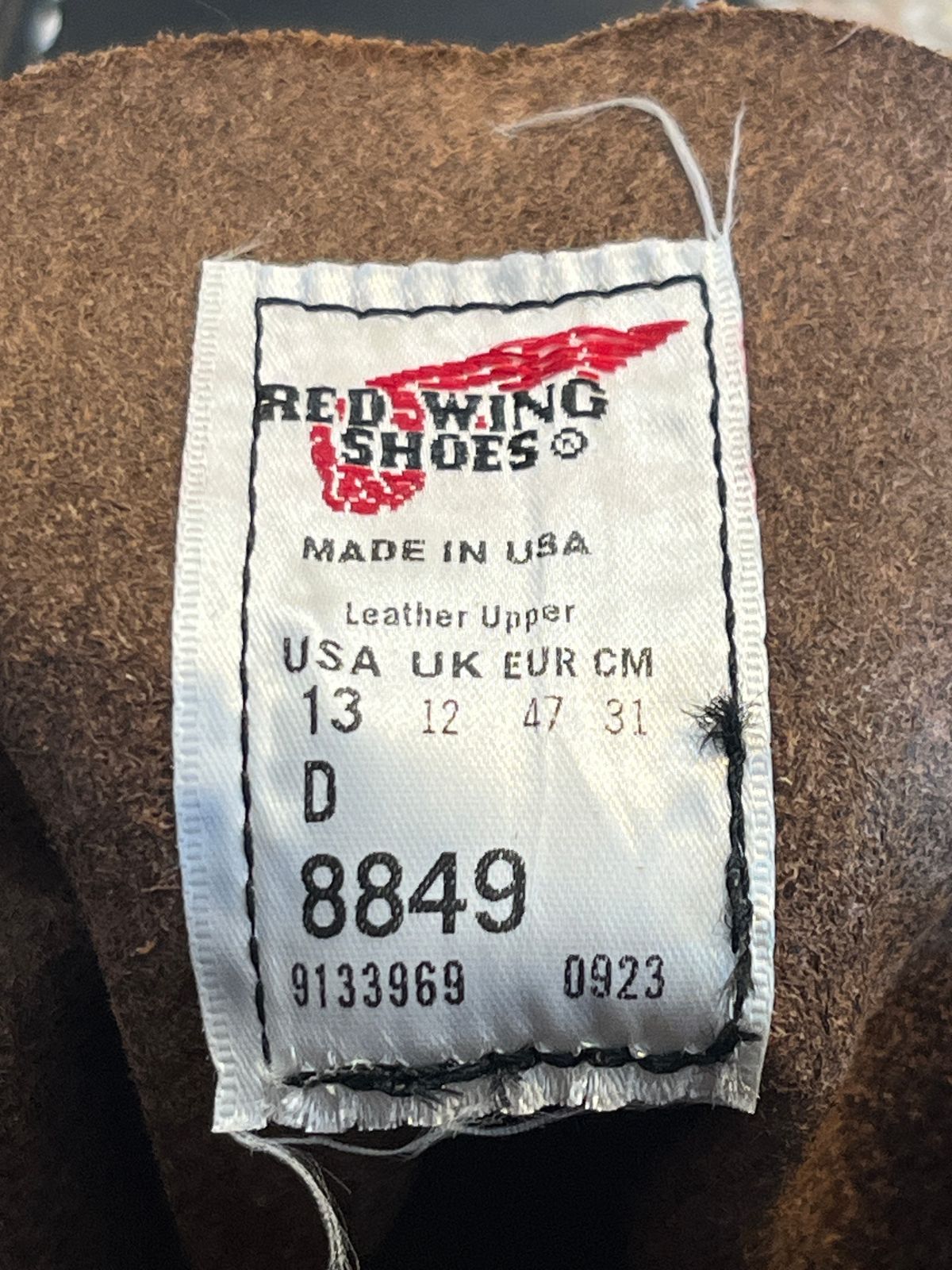 Photo by PerHansa on January 18, 2025 of the Red Wing 6-Inch Classic Moc in S.B. Foot Black Prairie.