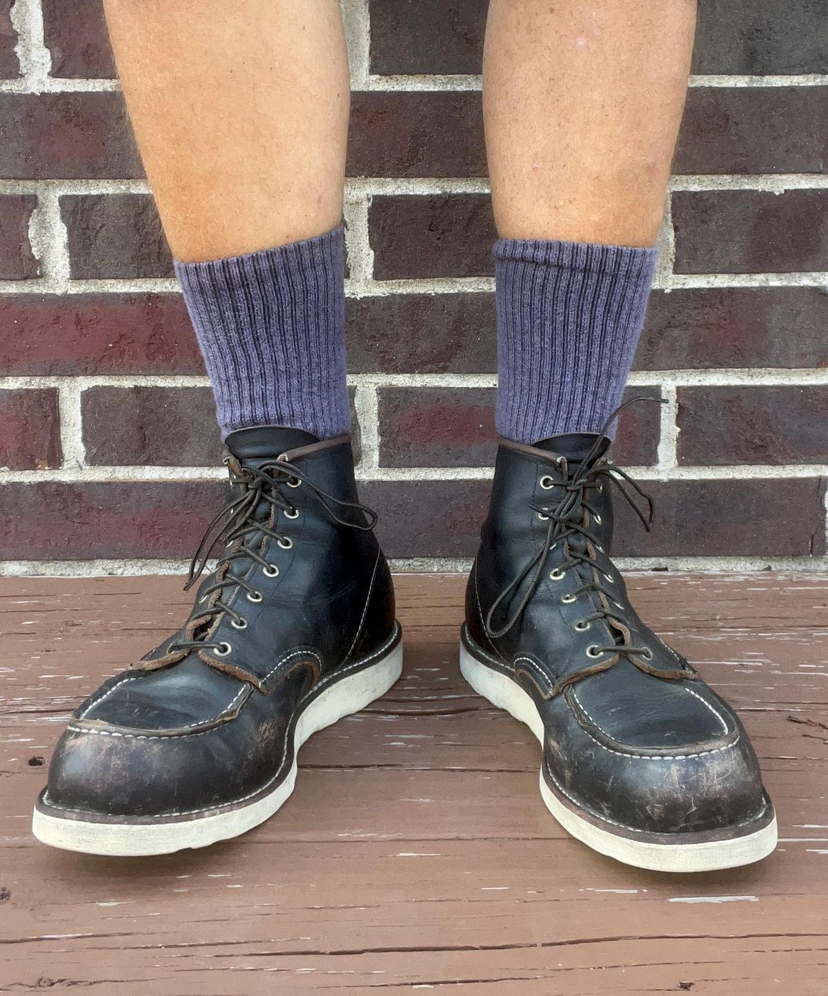 Photo by PerHansa on October 1, 2025 of the Red Wing 6-Inch Classic Moc in S.B. Foot Black Prairie.