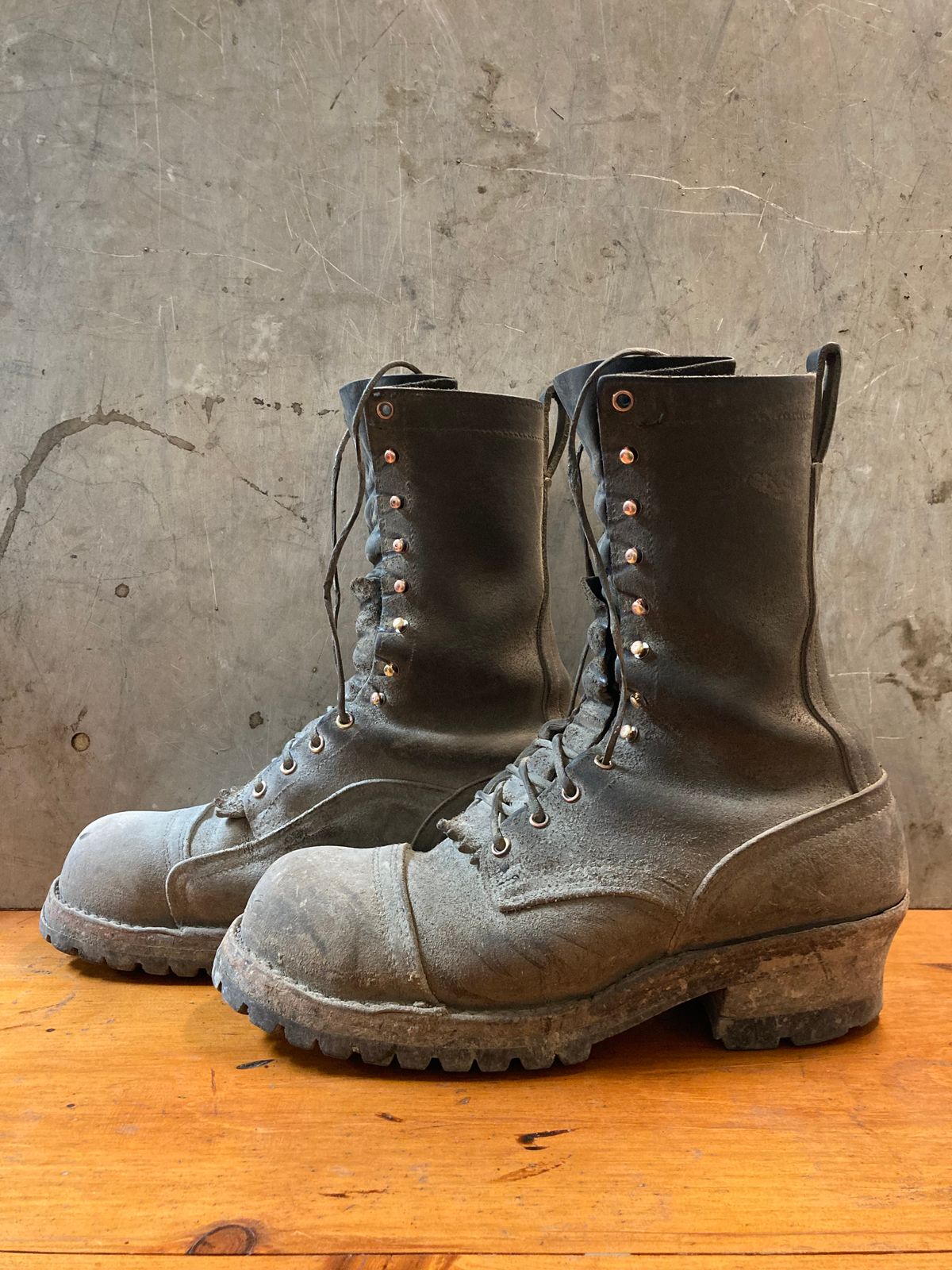 Photo by LowUFO on November 5, 2025 of the Nicks MTO in 1964 Ash Grey.