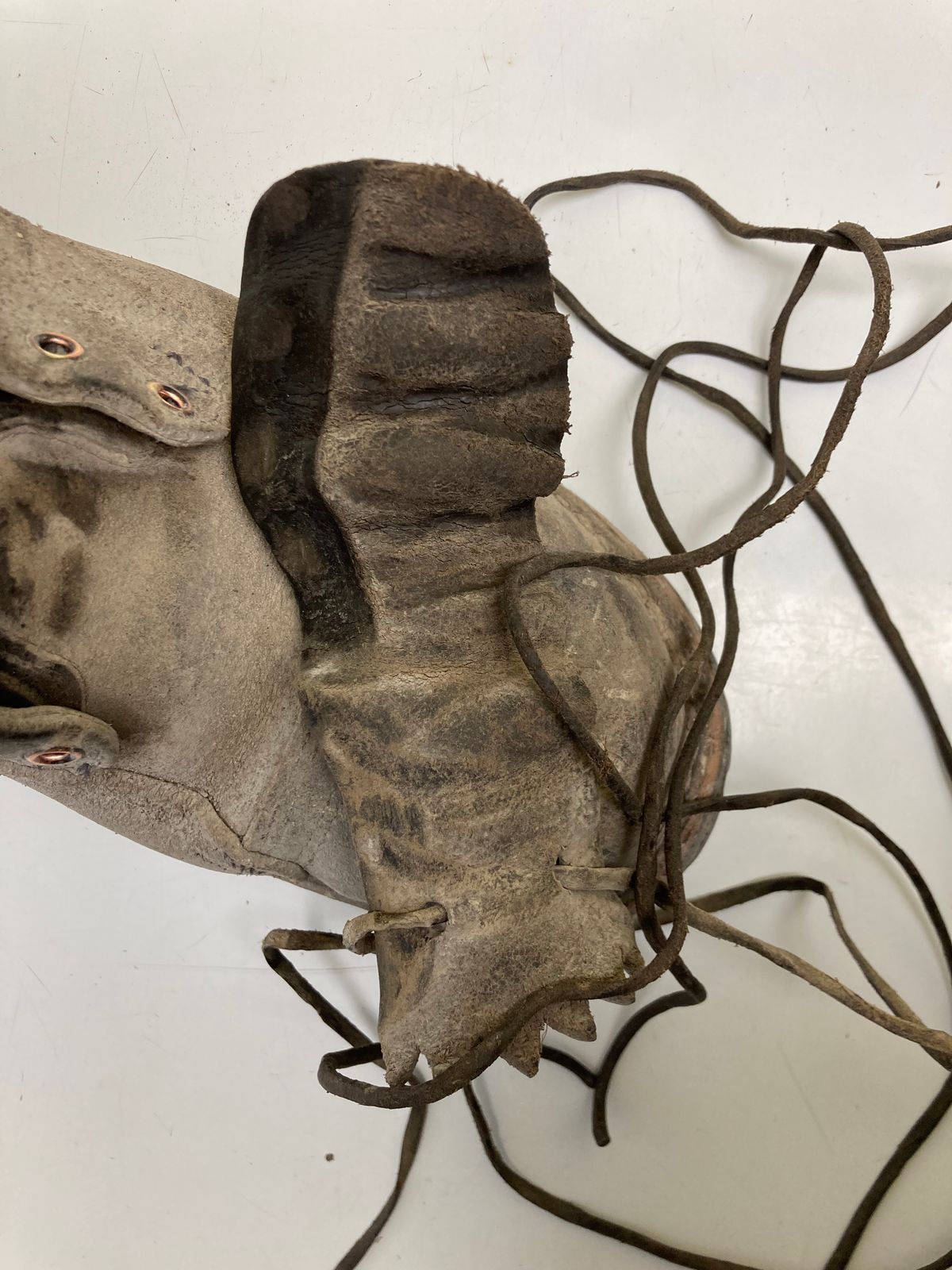 Photo by LowUFO on December 1, 2025 of the Nicks MTO in 1964 Ash Grey.