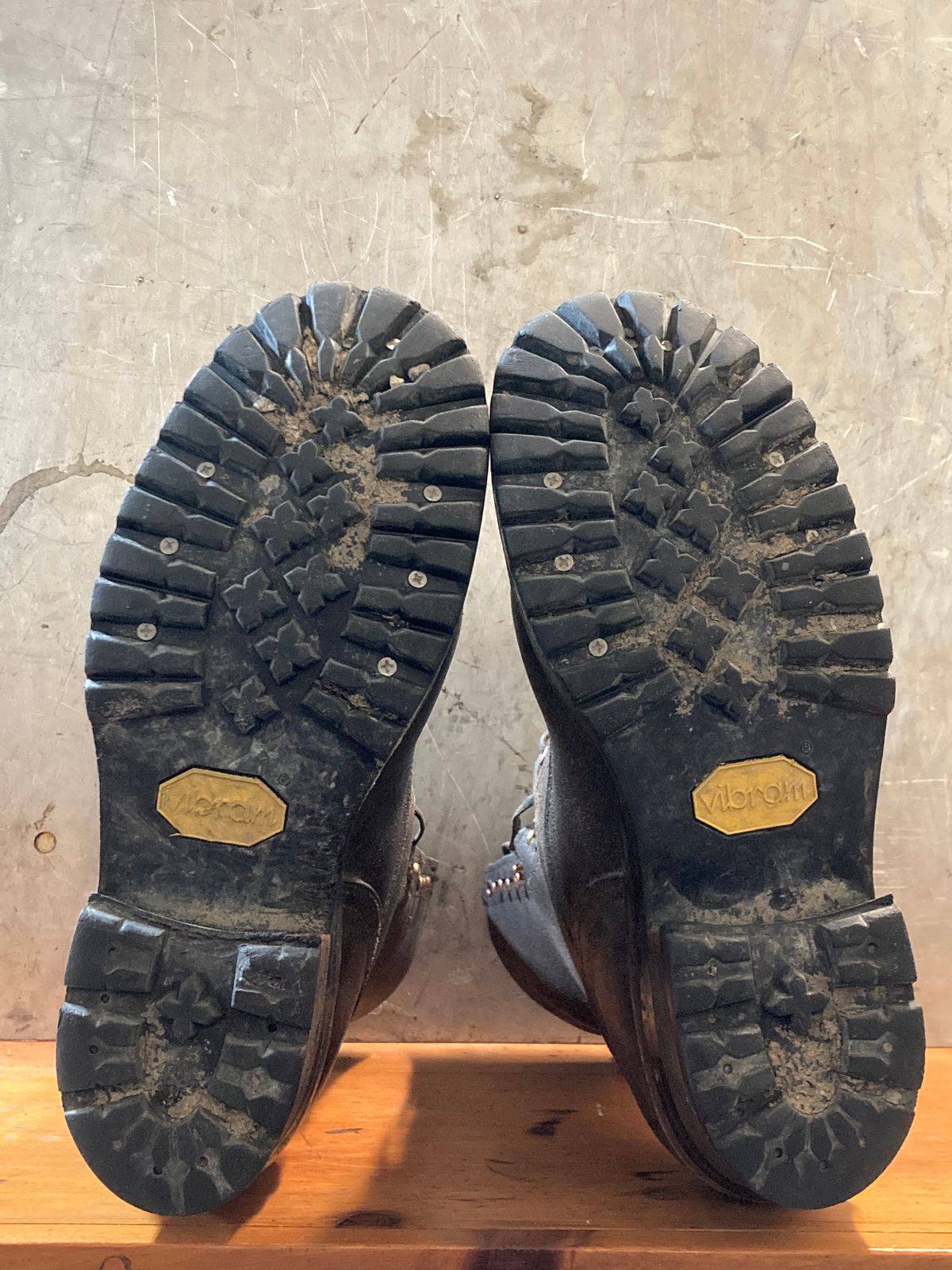 Photo by LowUFO on January 4, 2026 of the Nicks MTO in 1964 Ash Grey.