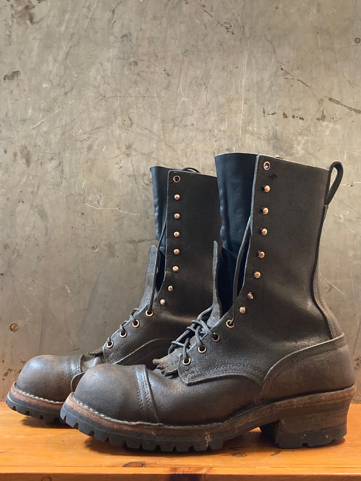 Photo by LowUFO on January 4, 2026 of the Nicks MTO in 1964 Ash Grey.