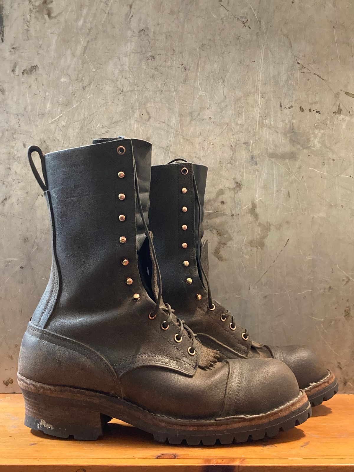 Photo by LowUFO on January 4, 2026 of the Nicks MTO in 1964 Ash Grey.