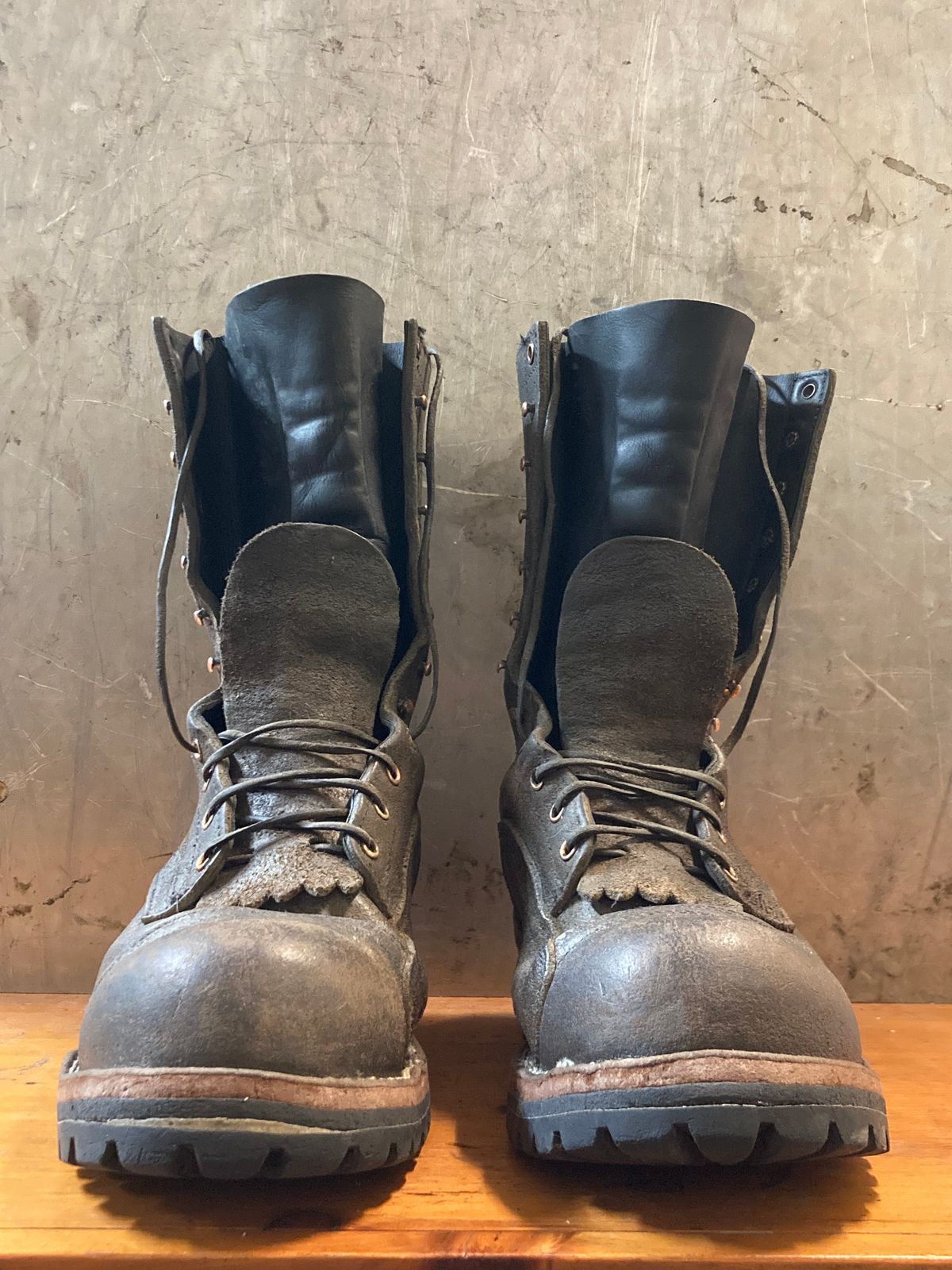 Photo by LowUFO on February 5, 2026 of the Nicks MTO in 1964 Ash Grey.