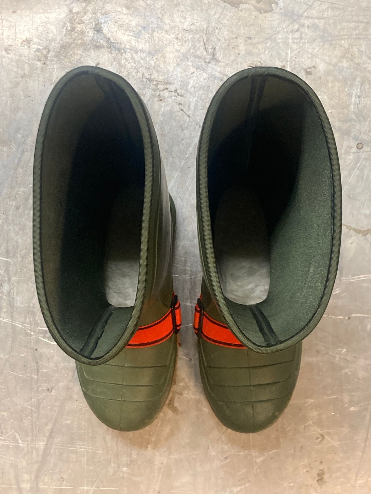 Photo by LowUFO on February 5, 2026 of the Baffin Icebear in Polyurethane.